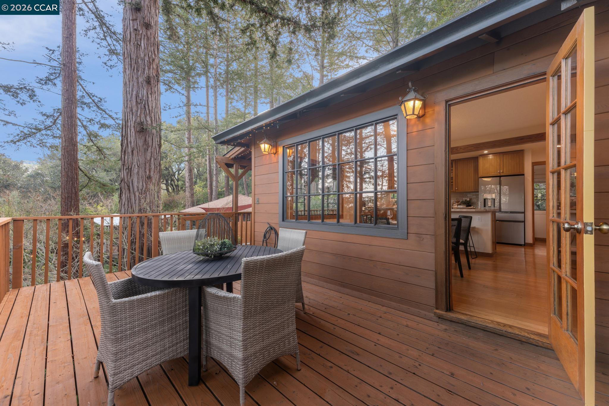 Detail Gallery Image 22 of 50 For 11 Los Conejos, Orinda,  CA 94563-2214 - 3 Beds | 2/1 Baths