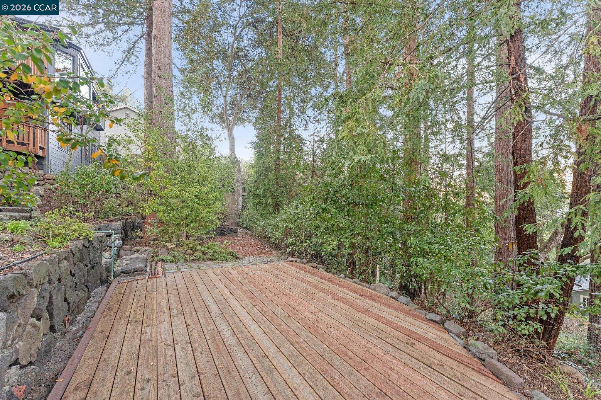 Detail Gallery Image 41 of 50 For 11 Los Conejos, Orinda,  CA 94563-2214 - 3 Beds | 2/1 Baths