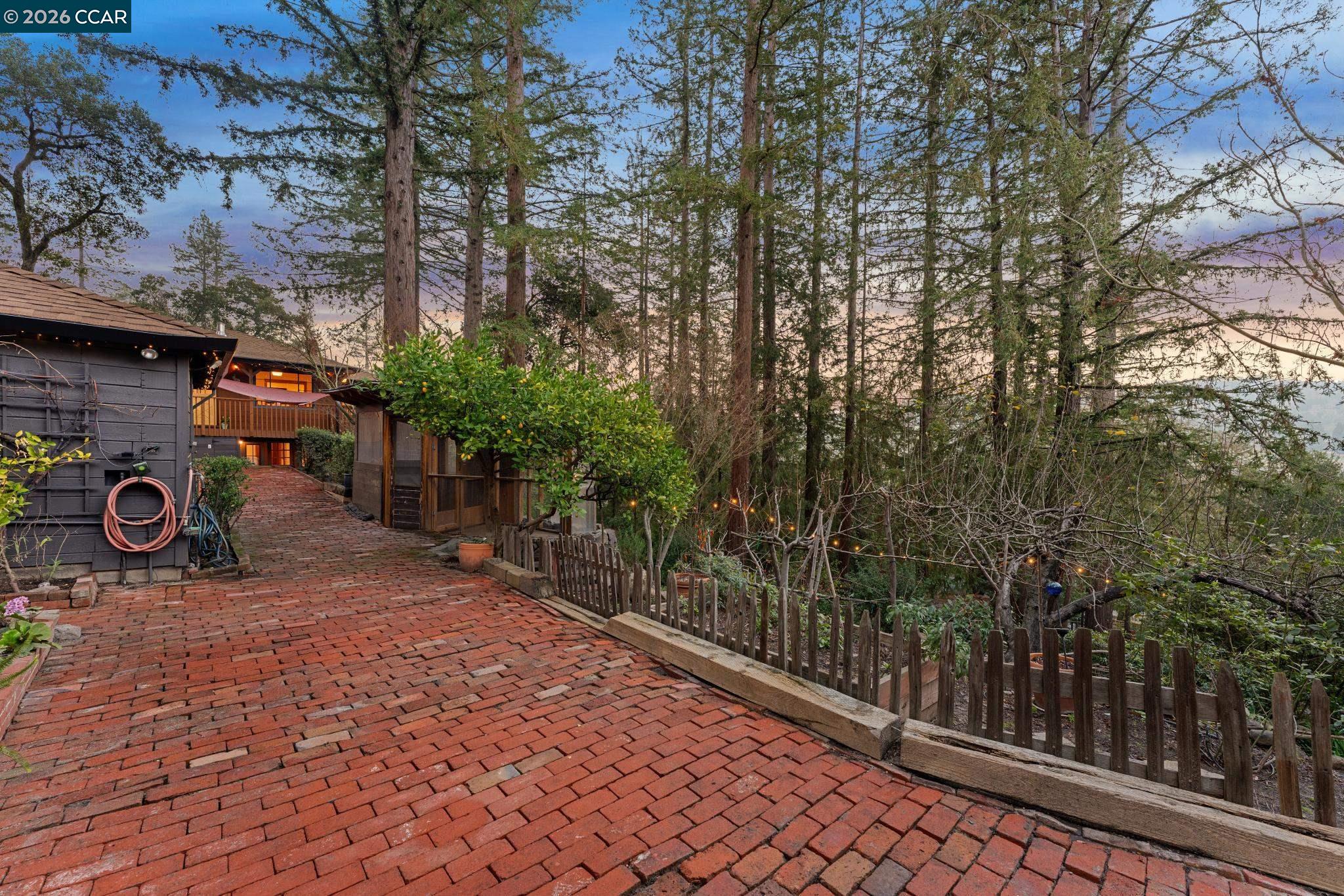 Detail Gallery Image 48 of 50 For 11 Los Conejos, Orinda,  CA 94563-2214 - 3 Beds | 2/1 Baths