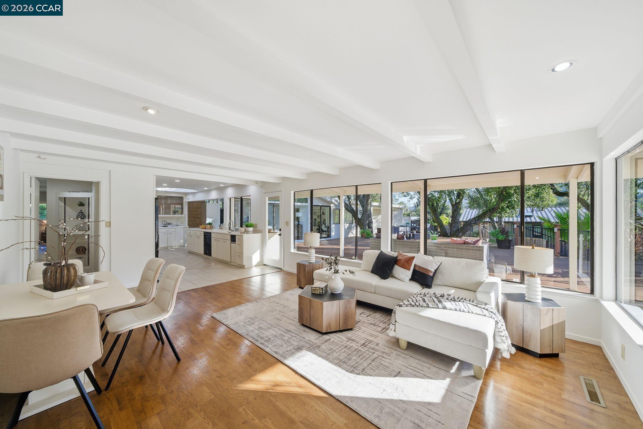 Detail Gallery Image 14 of 49 For 38 Vista Del Mar, Orinda,  CA 94563 - 4 Beds | 3/1 Baths