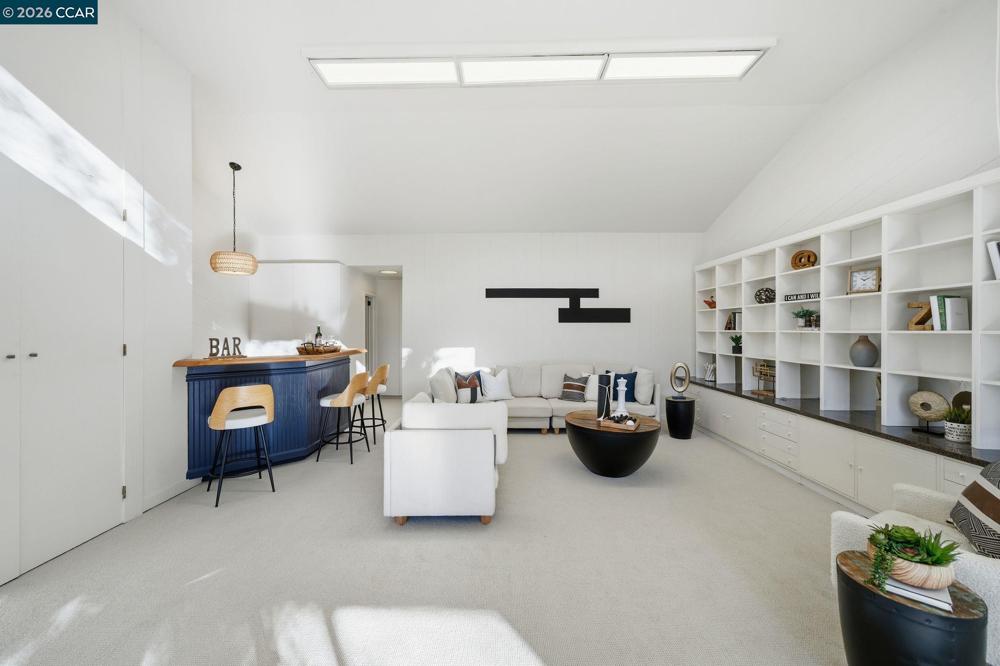 Detail Gallery Image 18 of 49 For 38 Vista Del Mar, Orinda,  CA 94563 - 4 Beds | 3/1 Baths