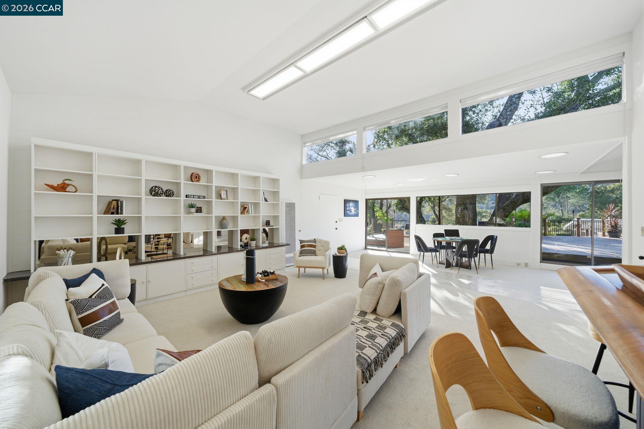 Detail Gallery Image 19 of 49 For 38 Vista Del Mar, Orinda,  CA 94563 - 4 Beds | 3/1 Baths