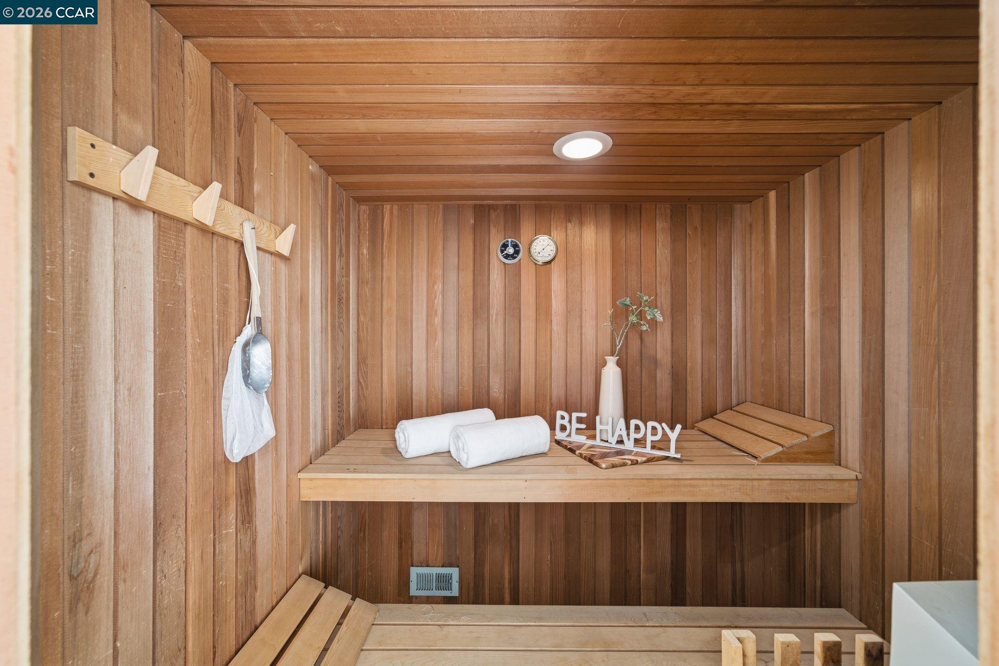 Detail Gallery Image 23 of 49 For 38 Vista Del Mar, Orinda,  CA 94563 - 4 Beds | 3/1 Baths