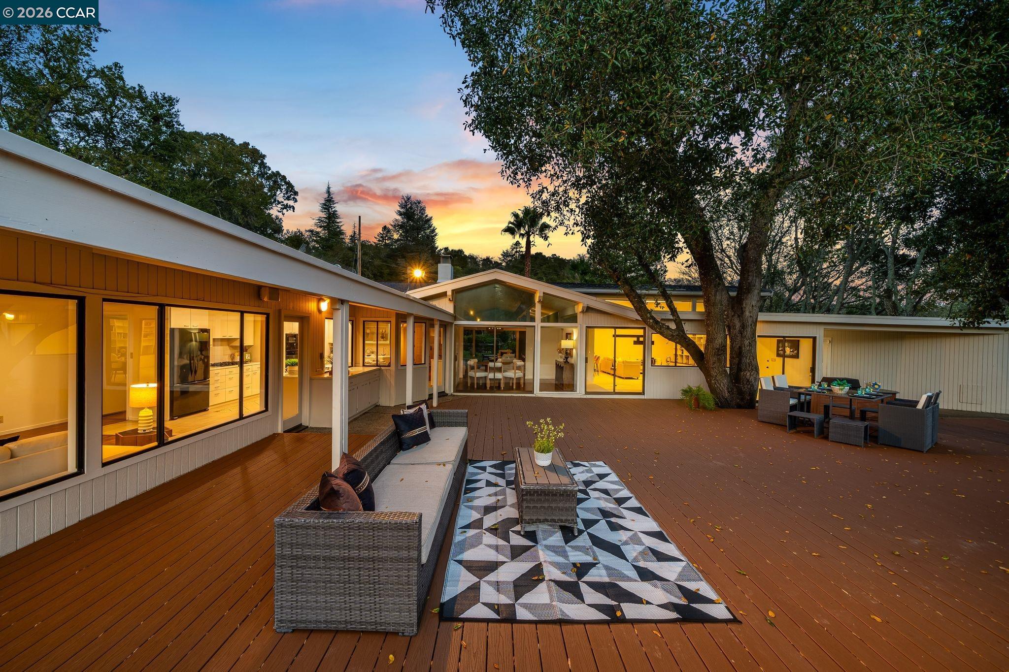 Detail Gallery Image 33 of 49 For 38 Vista Del Mar, Orinda,  CA 94563 - 4 Beds | 3/1 Baths