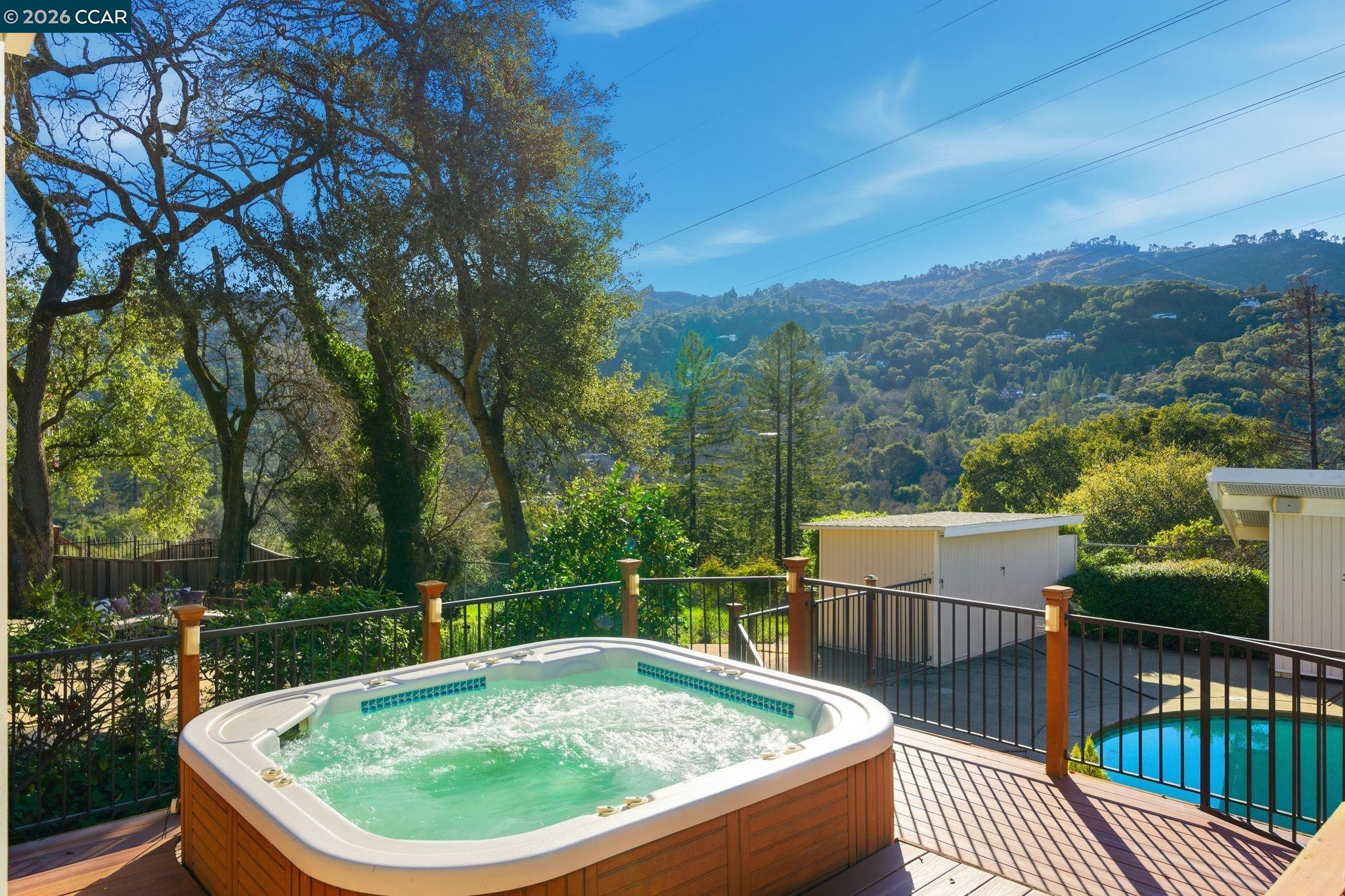 Detail Gallery Image 37 of 49 For 38 Vista Del Mar, Orinda,  CA 94563 - 4 Beds | 3/1 Baths