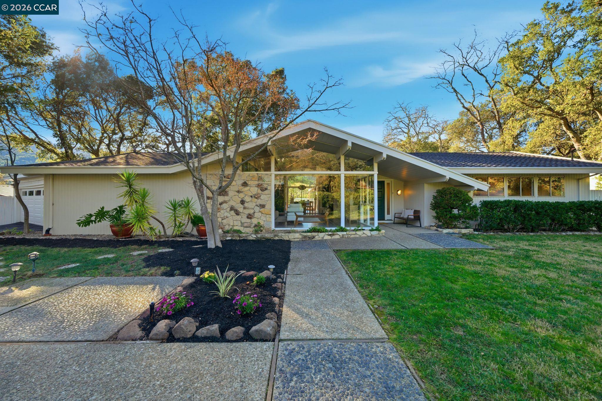 Detail Gallery Image 48 of 49 For 38 Vista Del Mar, Orinda,  CA 94563 - 4 Beds | 3/1 Baths