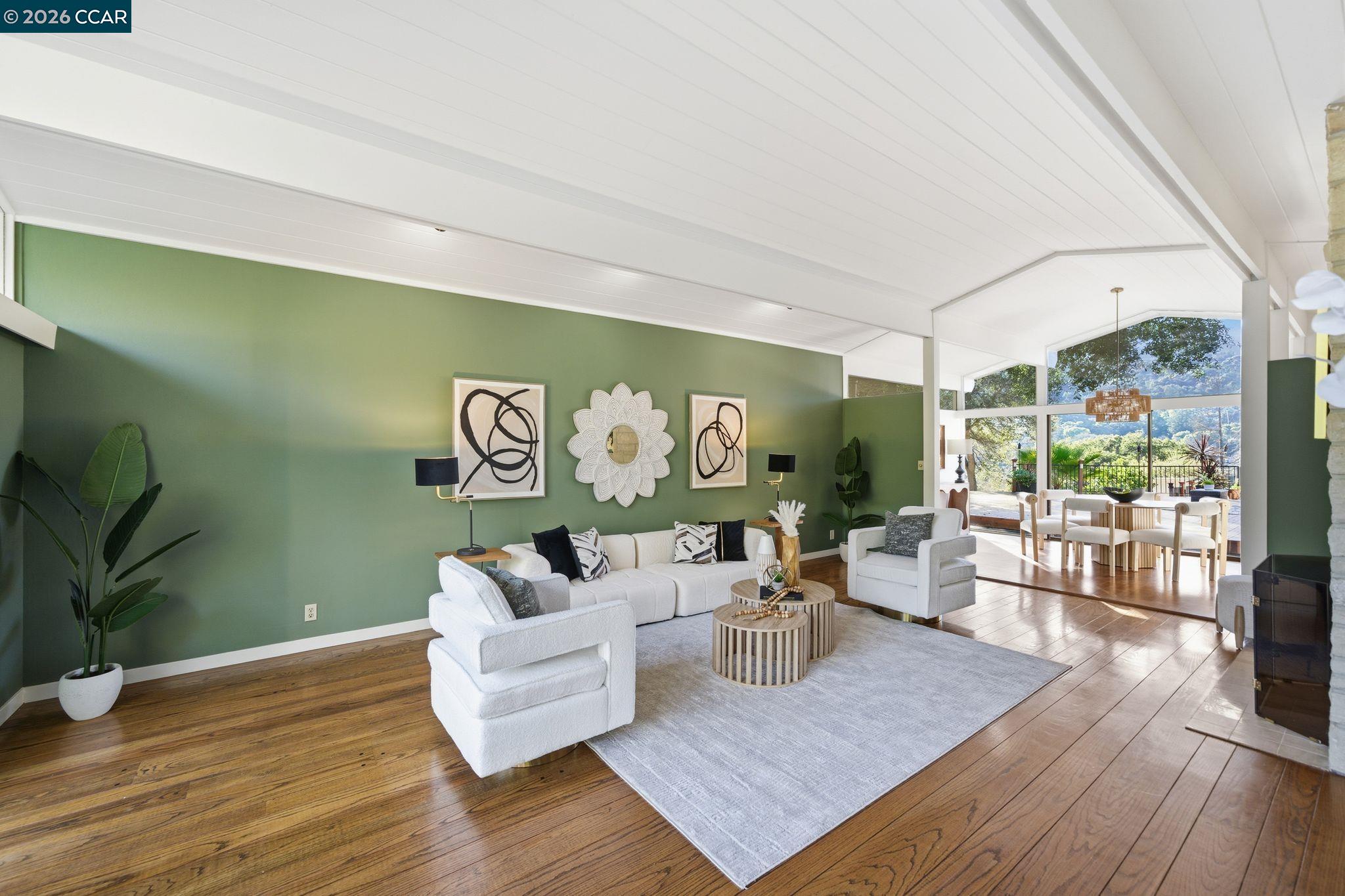 Detail Gallery Image 7 of 49 For 38 Vista Del Mar, Orinda,  CA 94563 - 4 Beds | 3/1 Baths