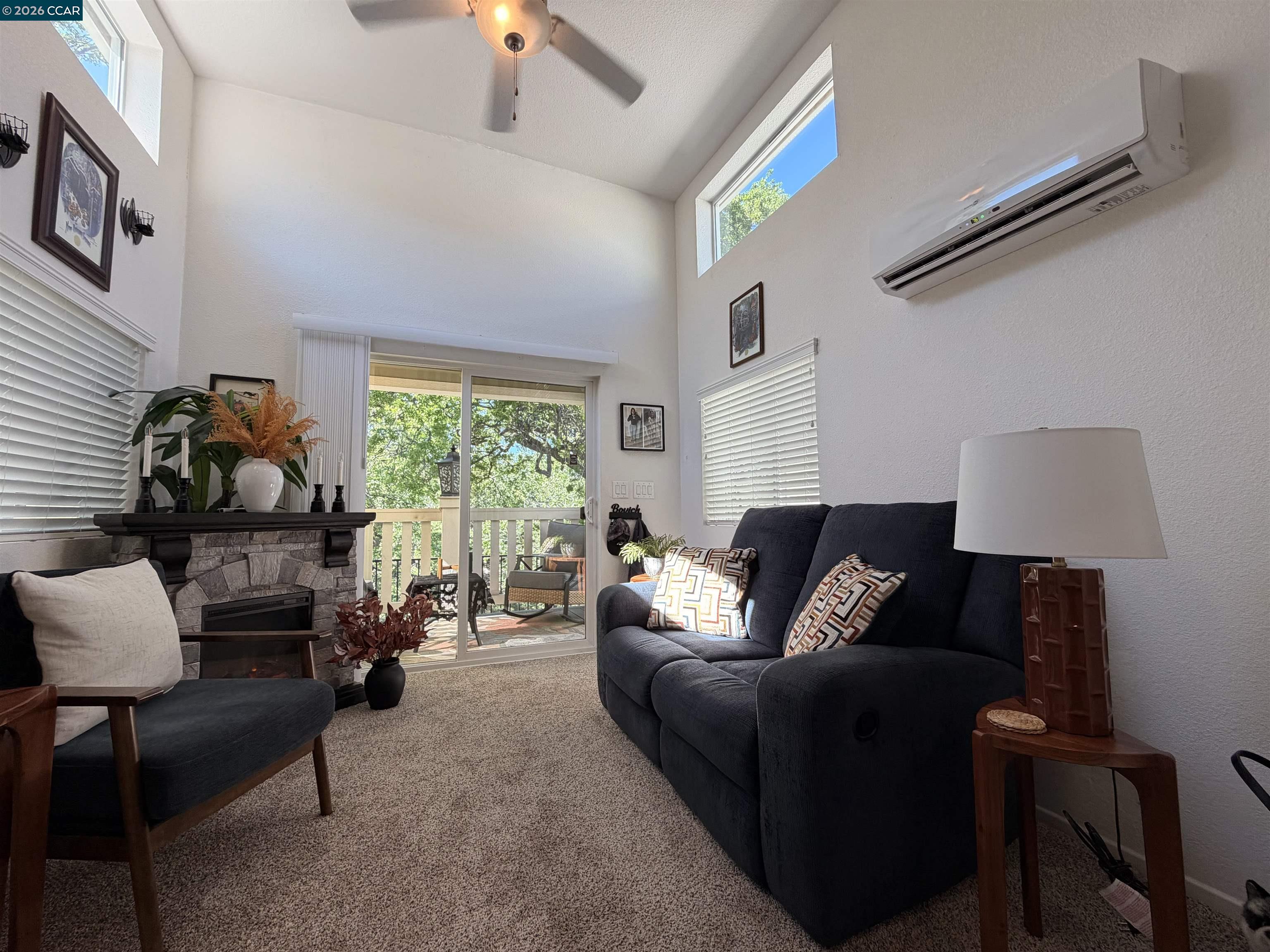 Detail Gallery Image 6 of 25 For 16711 Marsh Creek Rd #C,  Clayton,  CA 94517 - 1 Beds | 1 Baths