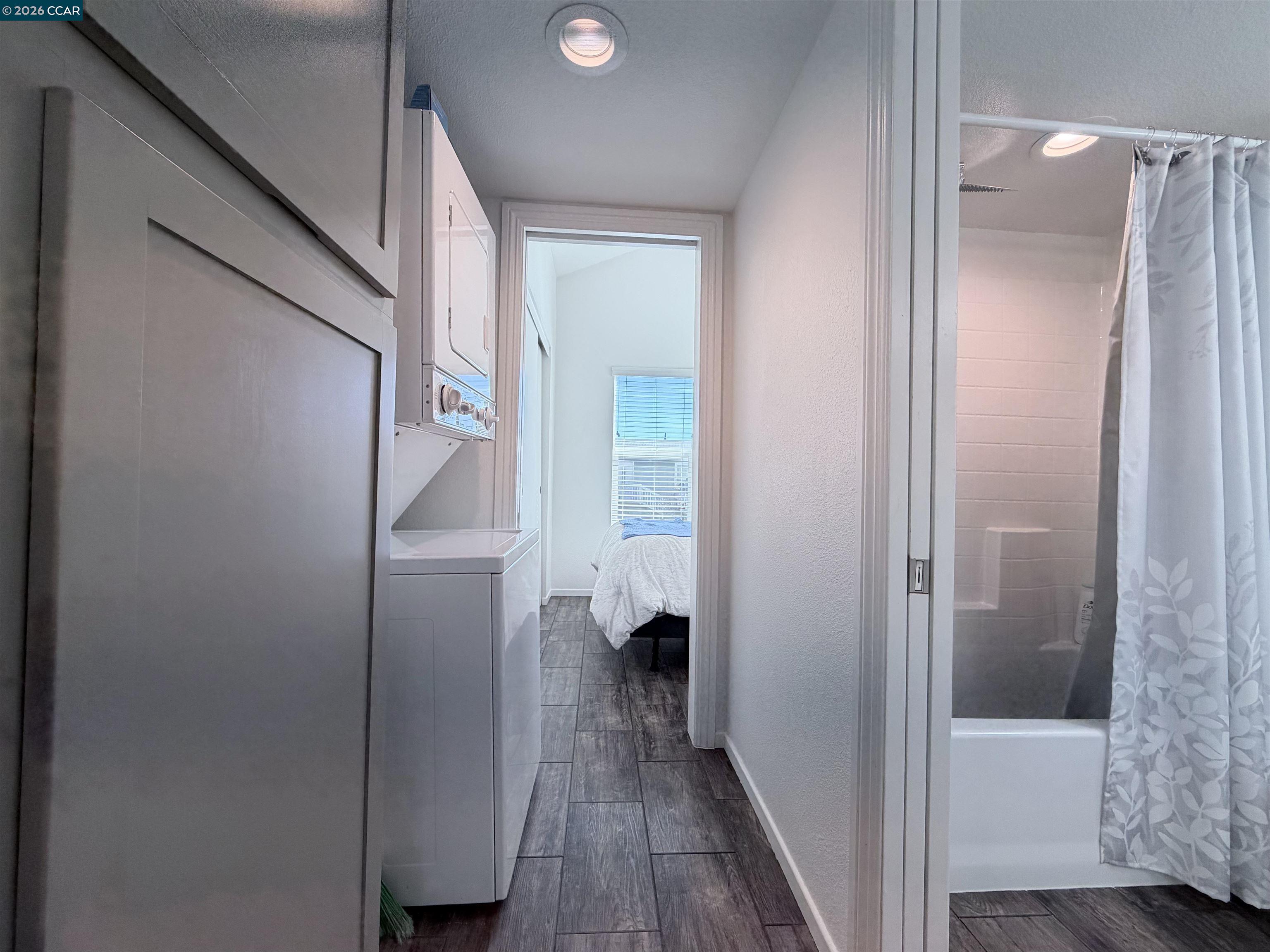 Detail Gallery Image 10 of 25 For 16711 Marsh Creek Rd #C,  Clayton,  CA 94517 - 1 Beds | 1 Baths