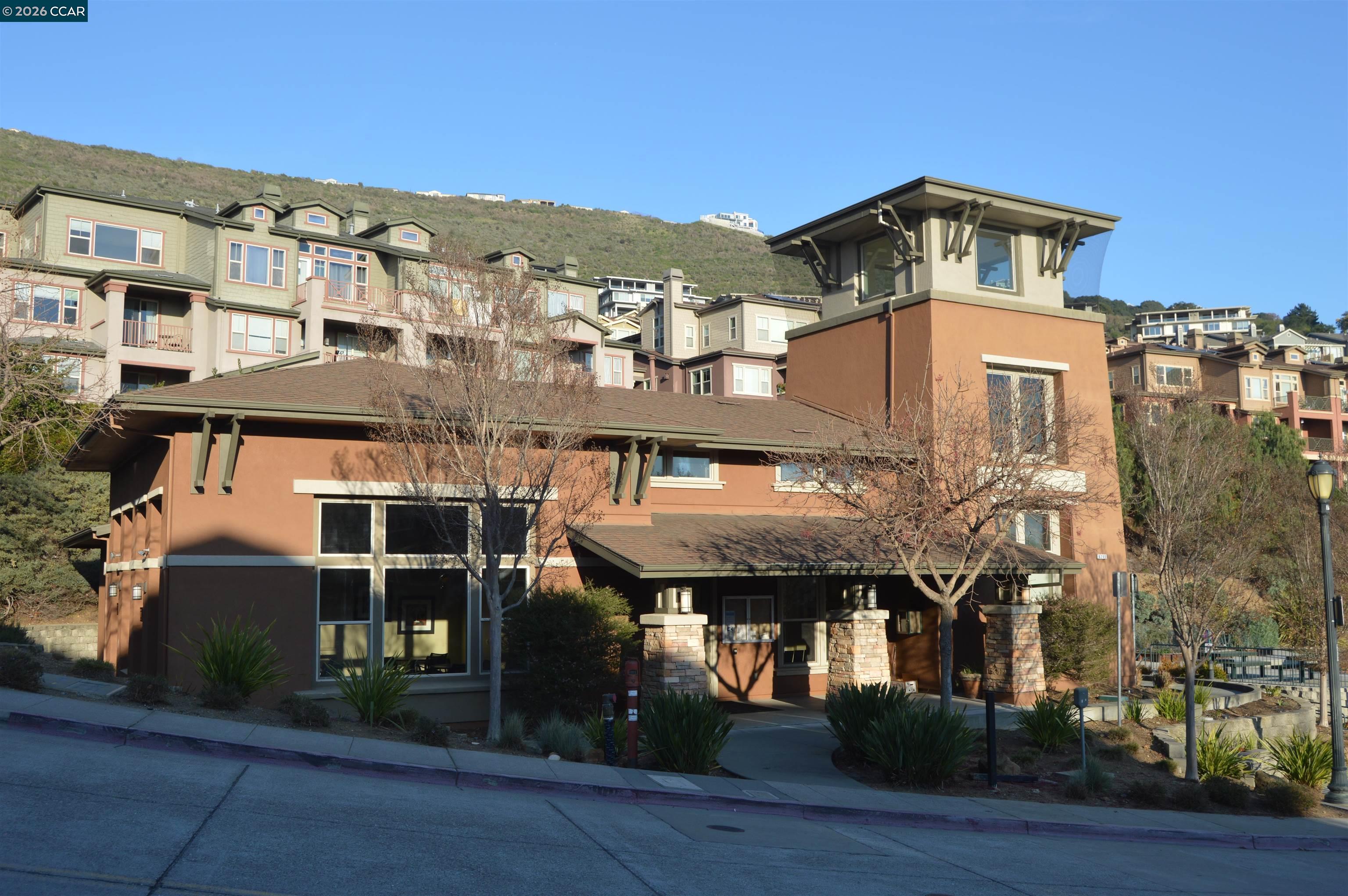 Detail Gallery Image 36 of 41 For 6078 Old Quarry Loop, Oakland,  CA 94605 - 2 Beds | 2 Baths