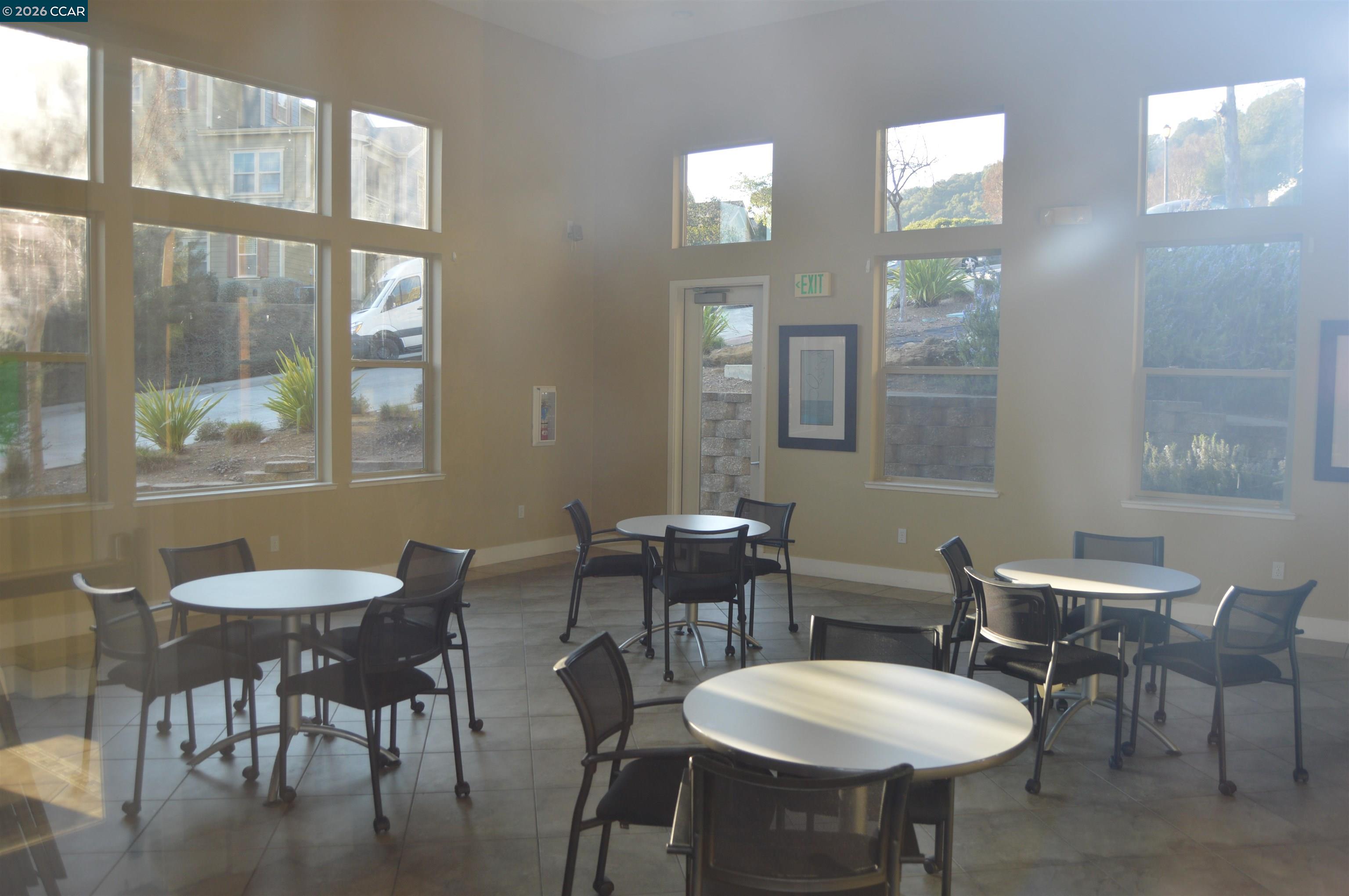 Detail Gallery Image 37 of 41 For 6078 Old Quarry Loop, Oakland,  CA 94605 - 2 Beds | 2 Baths