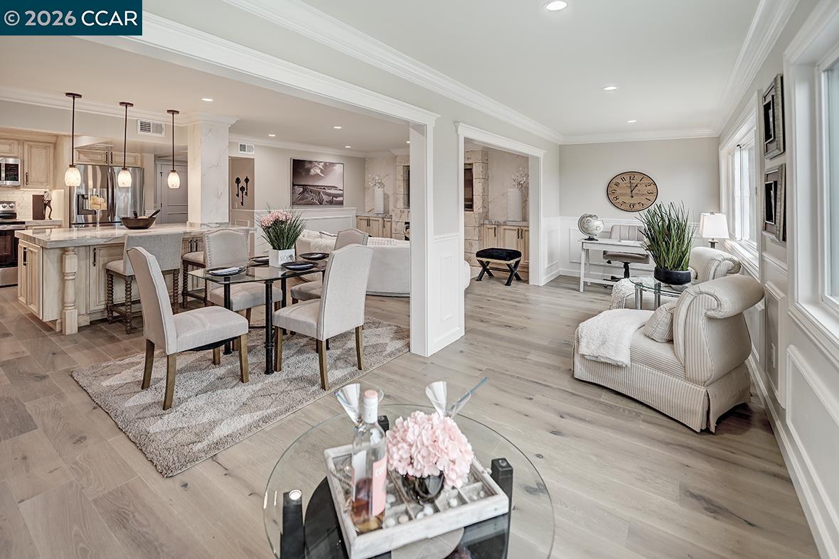 Detail Gallery Image 10 of 51 For 2601 Pine Knoll Dr #8,  Walnut Creek,  CA 94595 - 2 Beds | 2 Baths