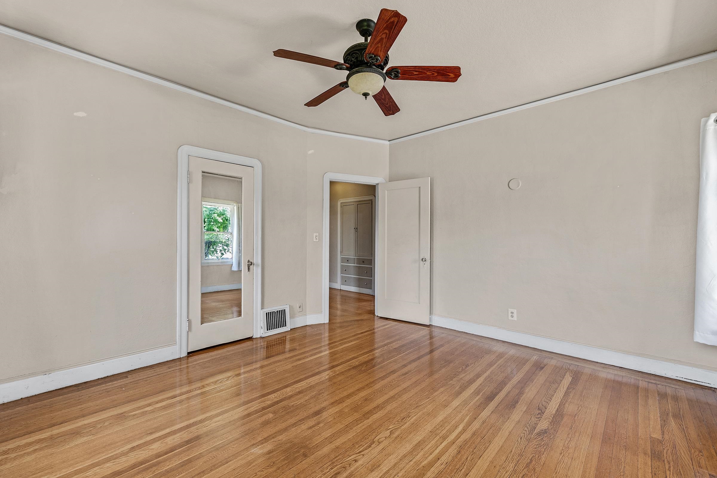 Detail Gallery Image 30 of 34 For 540 57th St., Oakland,  CA 94609 - 3 Beds | 1 Baths