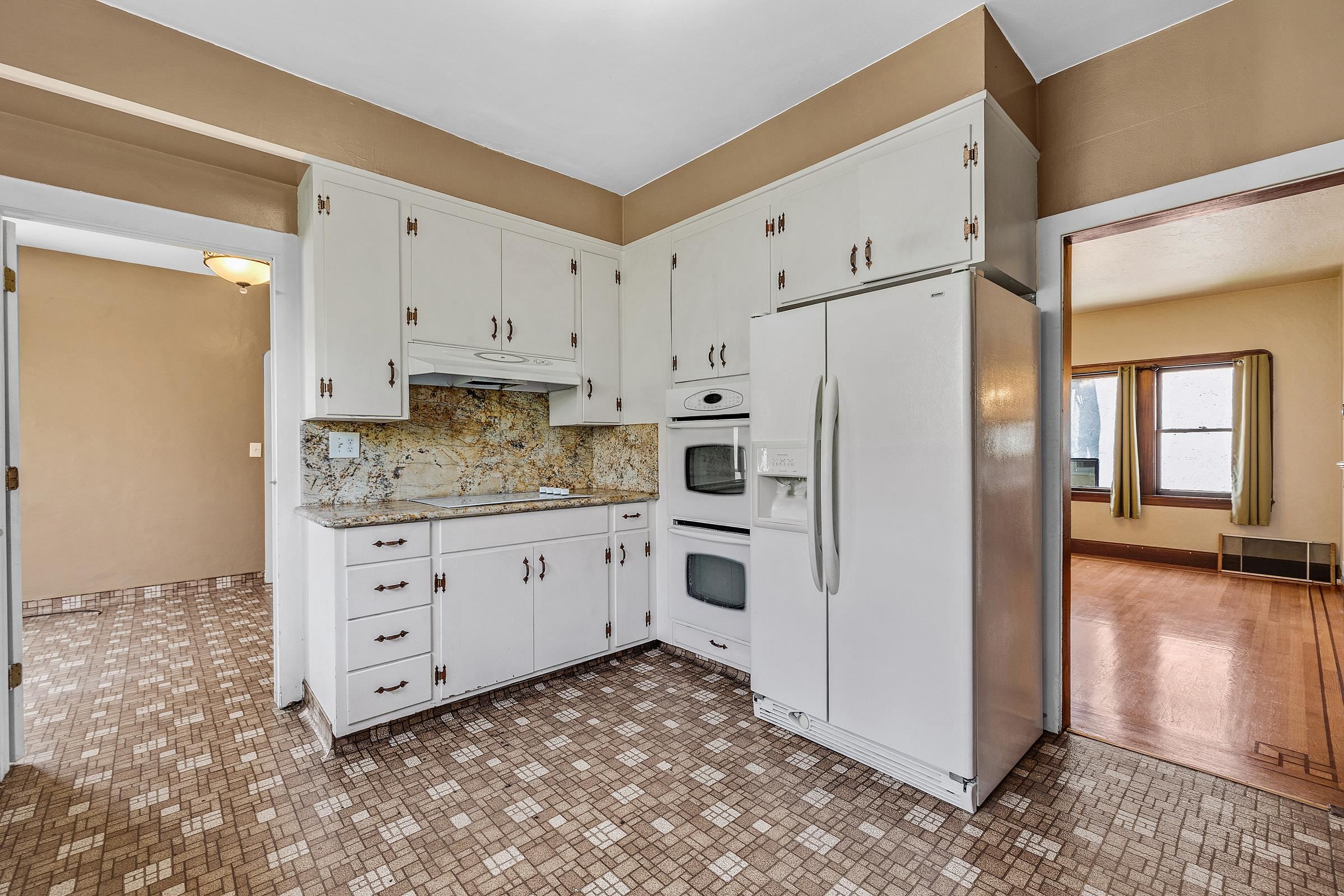 Detail Gallery Image 7 of 34 For 540 57th St., Oakland,  CA 94609 - 3 Beds | 1 Baths