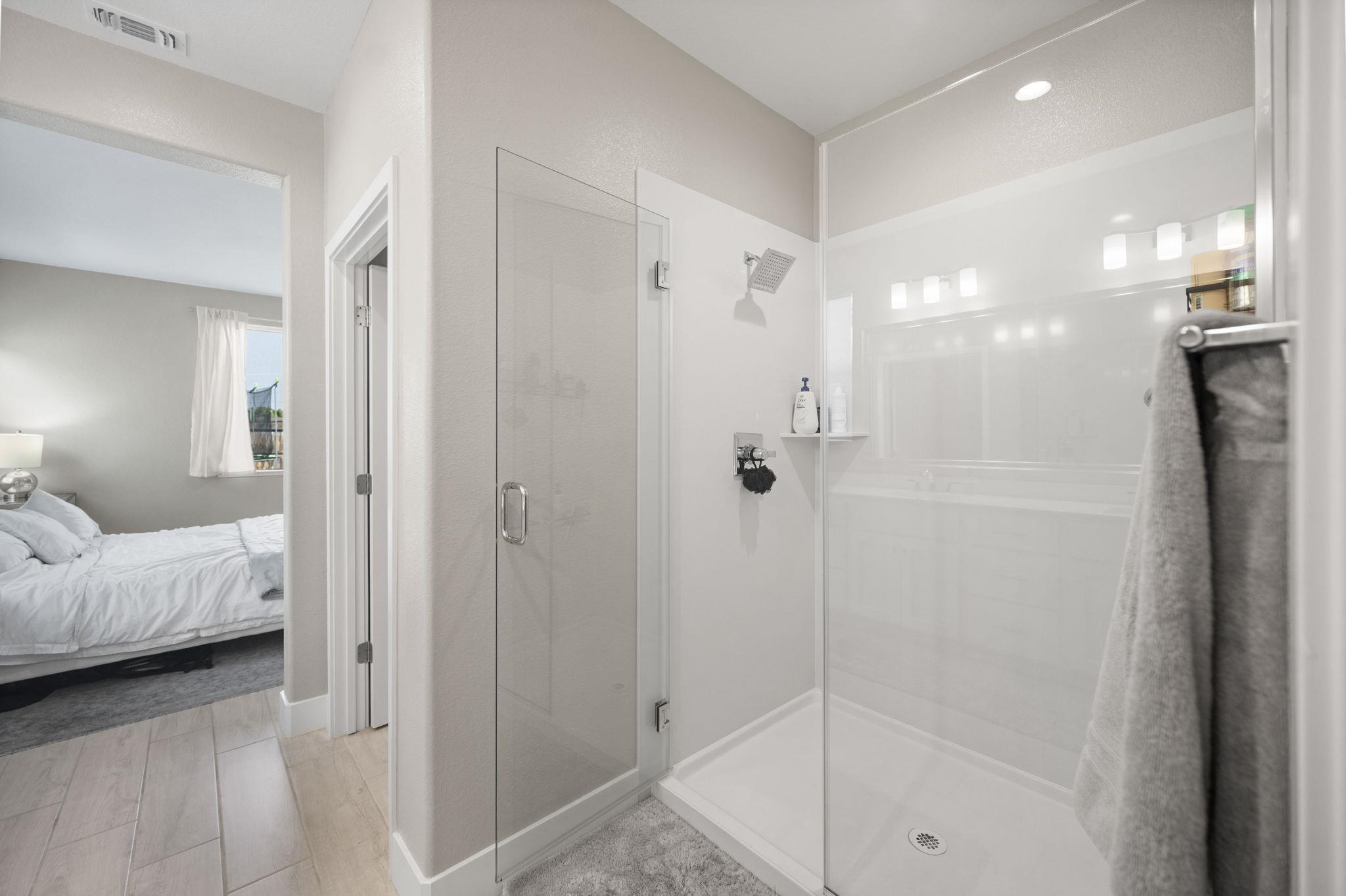 Detail Gallery Image 24 of 40 For 1605 Radiance Ln, Modesto,  CA 95356 - 4 Beds | 2/1 Baths