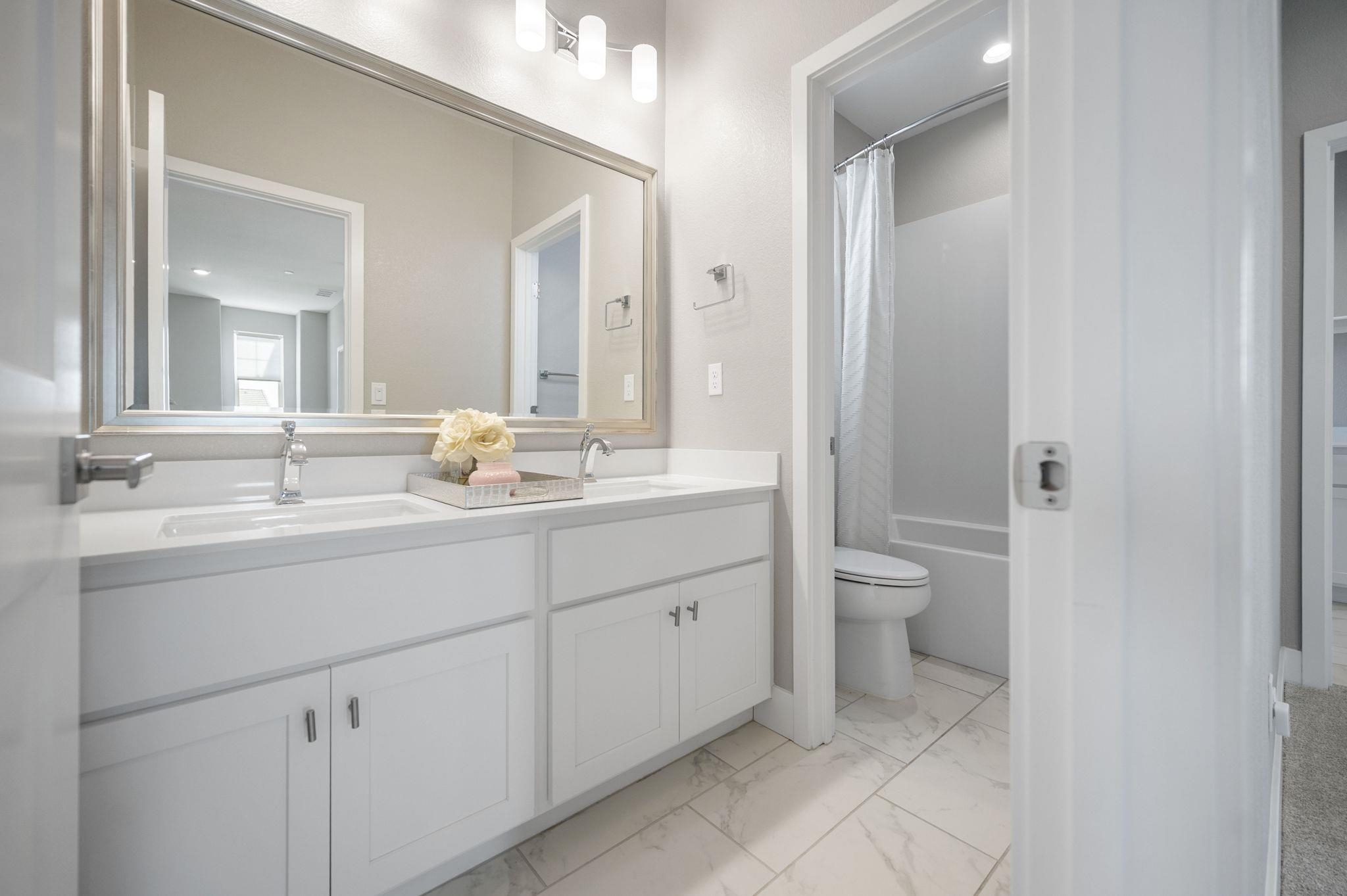 Detail Gallery Image 32 of 40 For 1605 Radiance Ln, Modesto,  CA 95356 - 4 Beds | 2/1 Baths