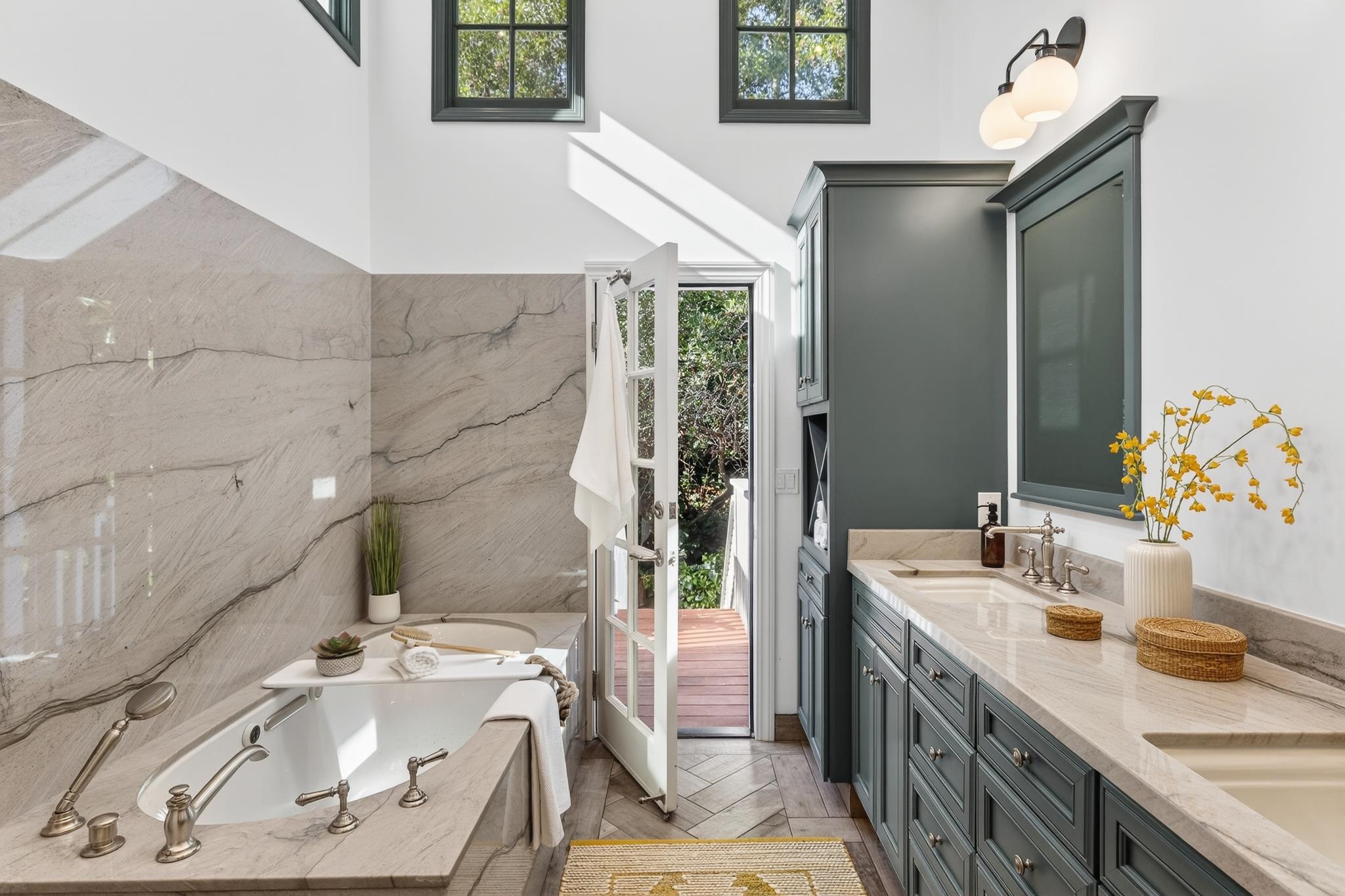 Detail Gallery Image 44 of 60 For 165 Cross Rd, Oakland,  CA 94618 - 4 Beds | 3 Baths