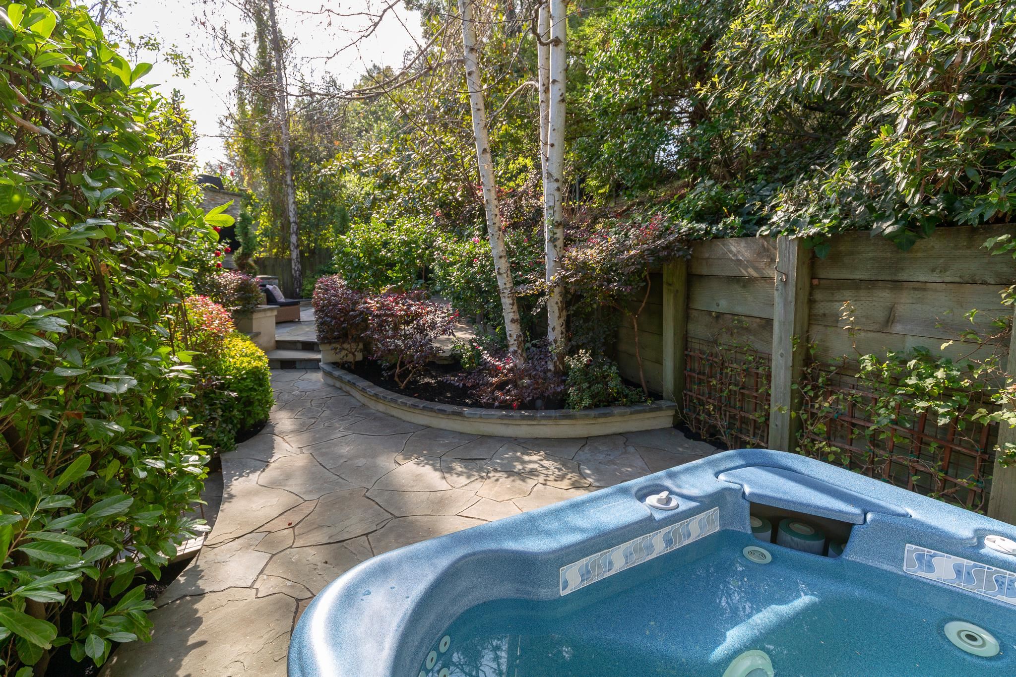 Detail Gallery Image 46 of 60 For 165 Cross Rd, Oakland,  CA 94618 - 4 Beds | 3 Baths