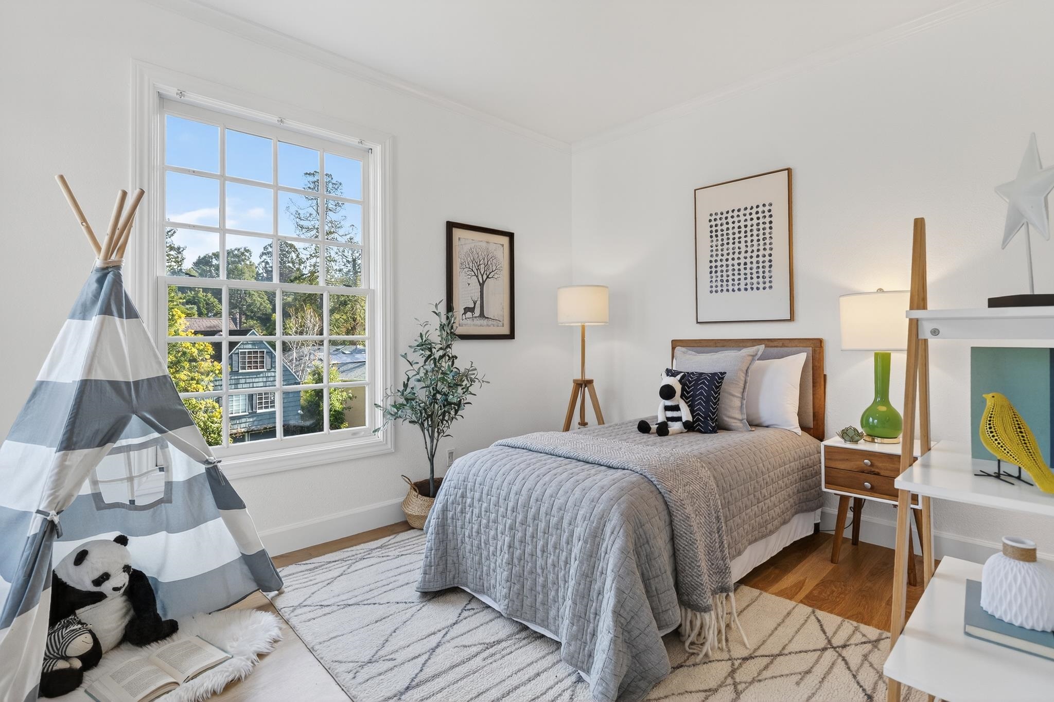 Detail Gallery Image 50 of 60 For 165 Cross Rd, Oakland,  CA 94618 - 4 Beds | 3 Baths