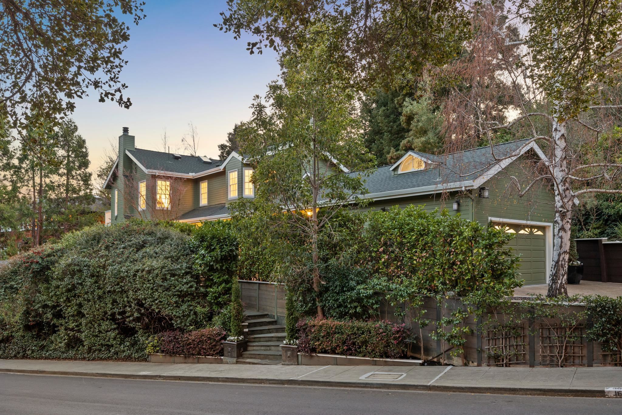 Detail Gallery Image 52 of 60 For 165 Cross Rd, Oakland,  CA 94618 - 4 Beds | 3 Baths