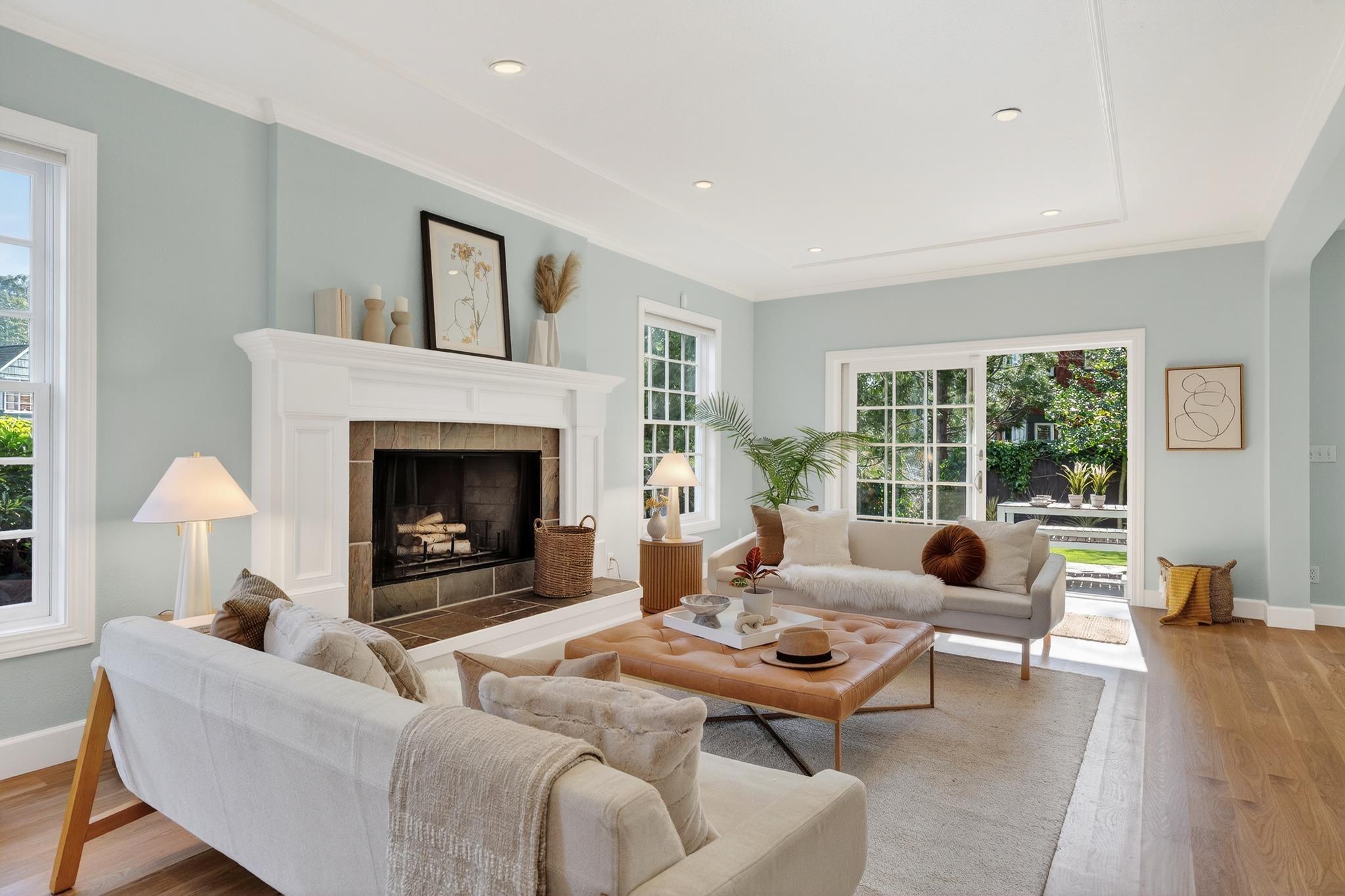 Detail Gallery Image 8 of 60 For 165 Cross Rd, Oakland,  CA 94618 - 4 Beds | 3 Baths