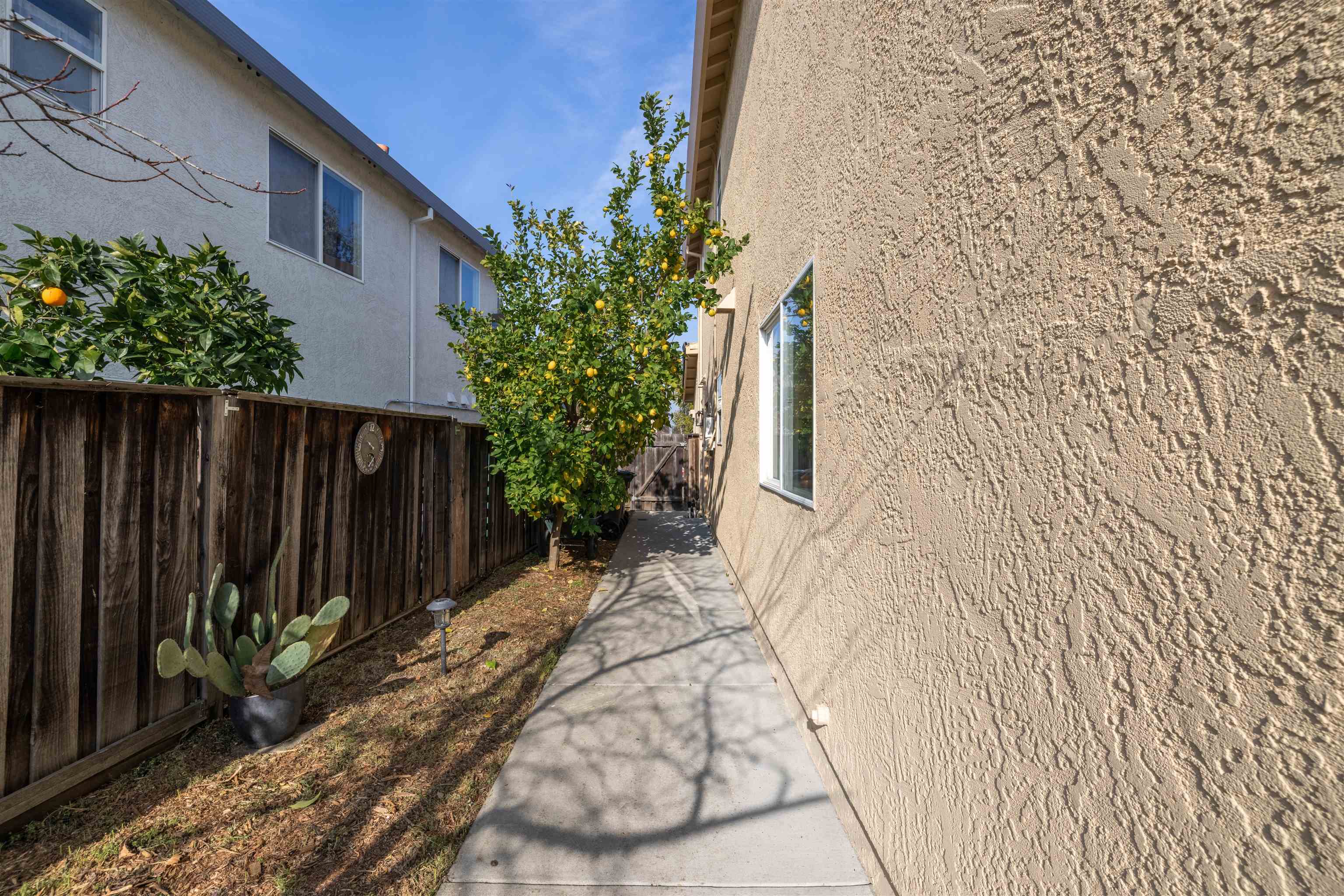 Detail Gallery Image 29 of 32 For 4545 Elk Court, Antioch,  CA 94531-8938 - 4 Beds | 3 Baths