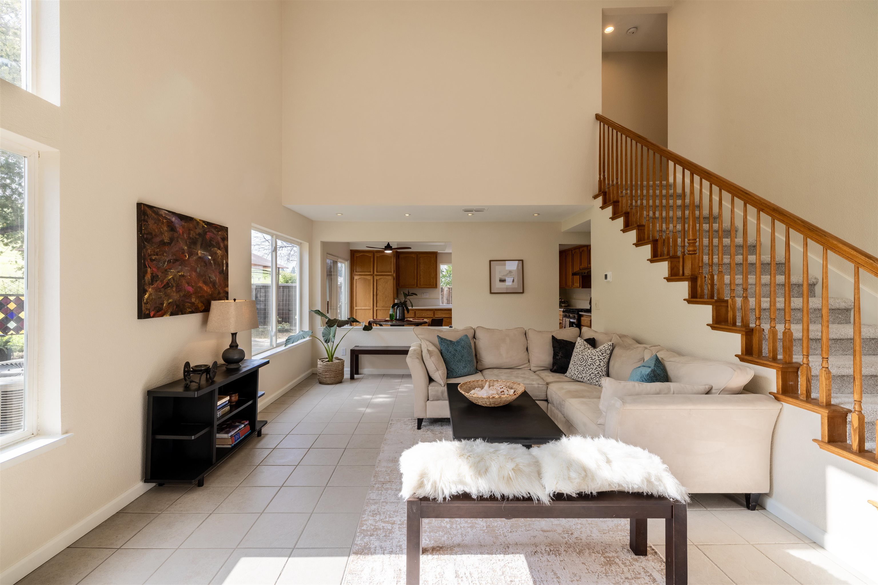 Detail Gallery Image 5 of 32 For 4545 Elk Court, Antioch,  CA 94531-8938 - 4 Beds | 3 Baths