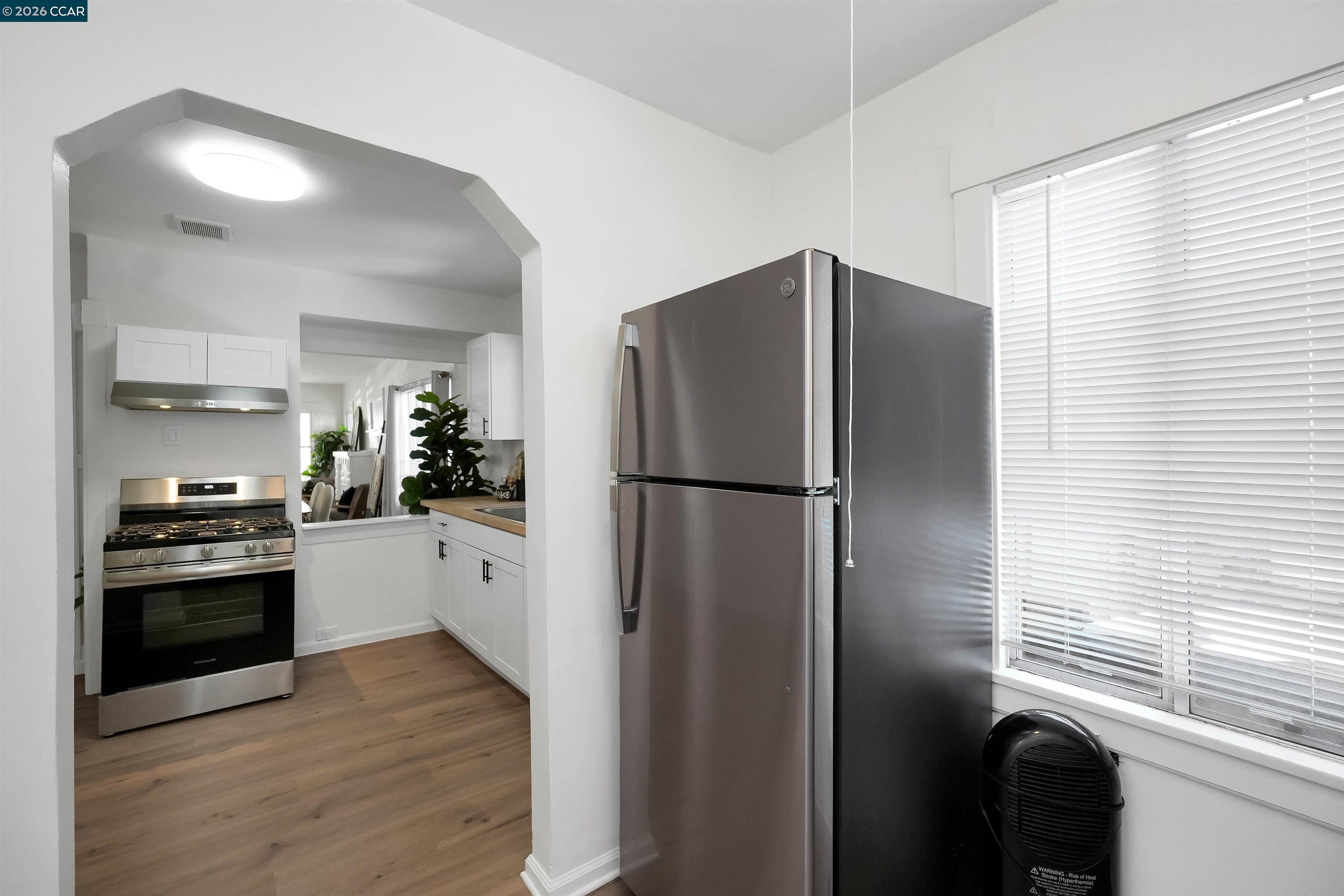 Detail Gallery Image 21 of 45 For 2596 Macarthur Blvd, Oakland,  CA 94602 - 2 Beds | 1 Baths