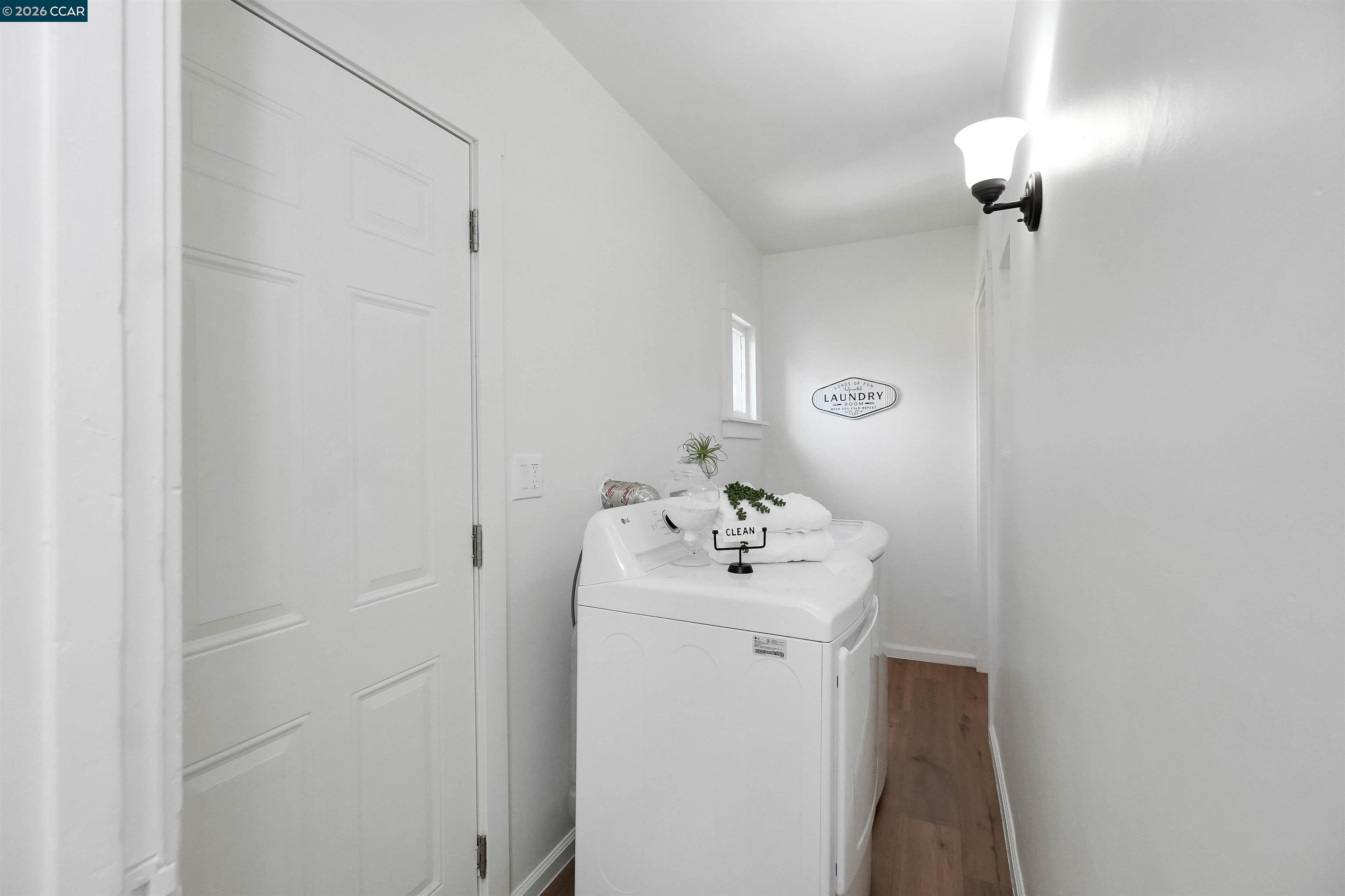 Detail Gallery Image 22 of 45 For 2596 Macarthur Blvd, Oakland,  CA 94602 - 2 Beds | 1 Baths