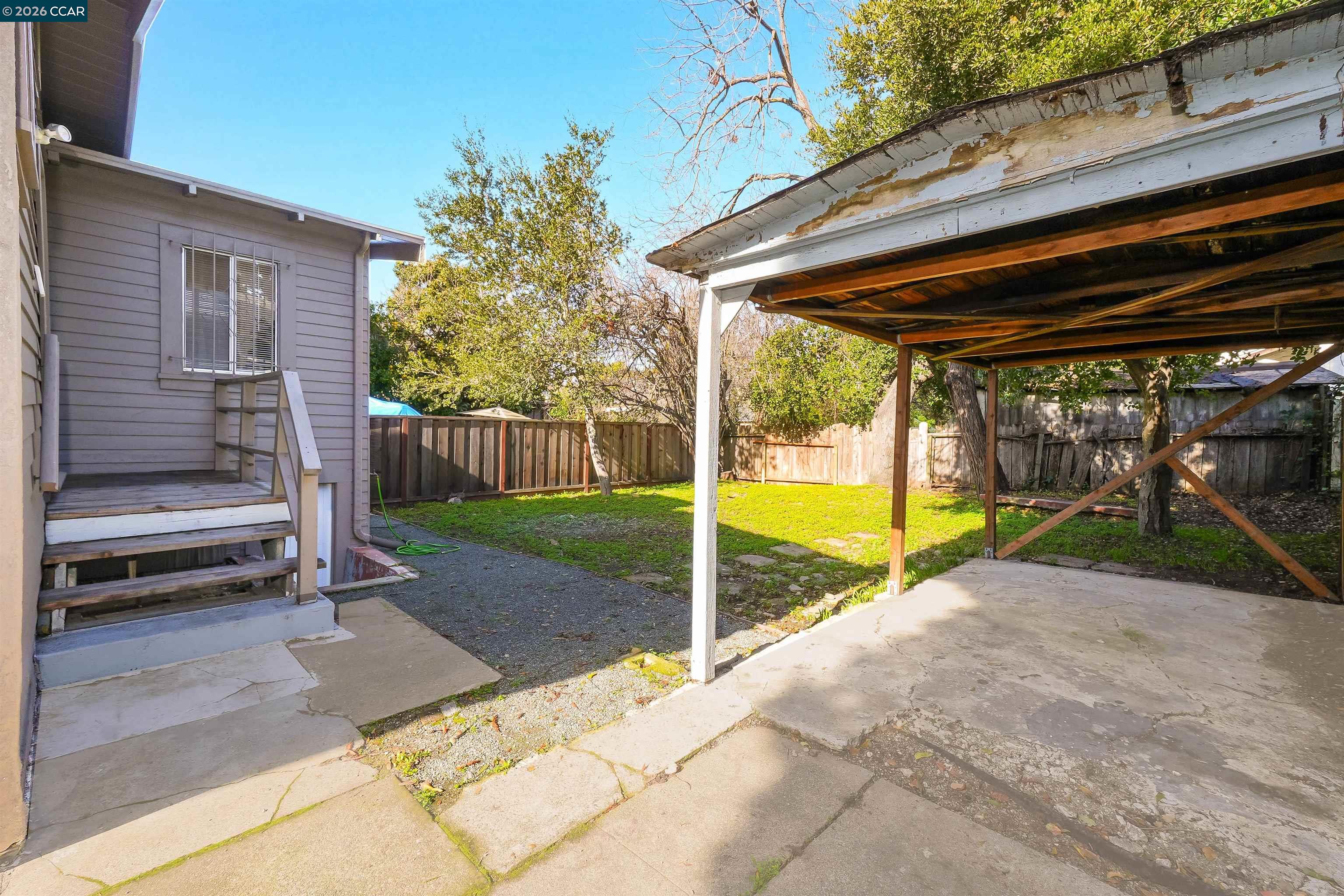 Detail Gallery Image 39 of 45 For 2596 Macarthur Blvd, Oakland,  CA 94602 - 2 Beds | 1 Baths