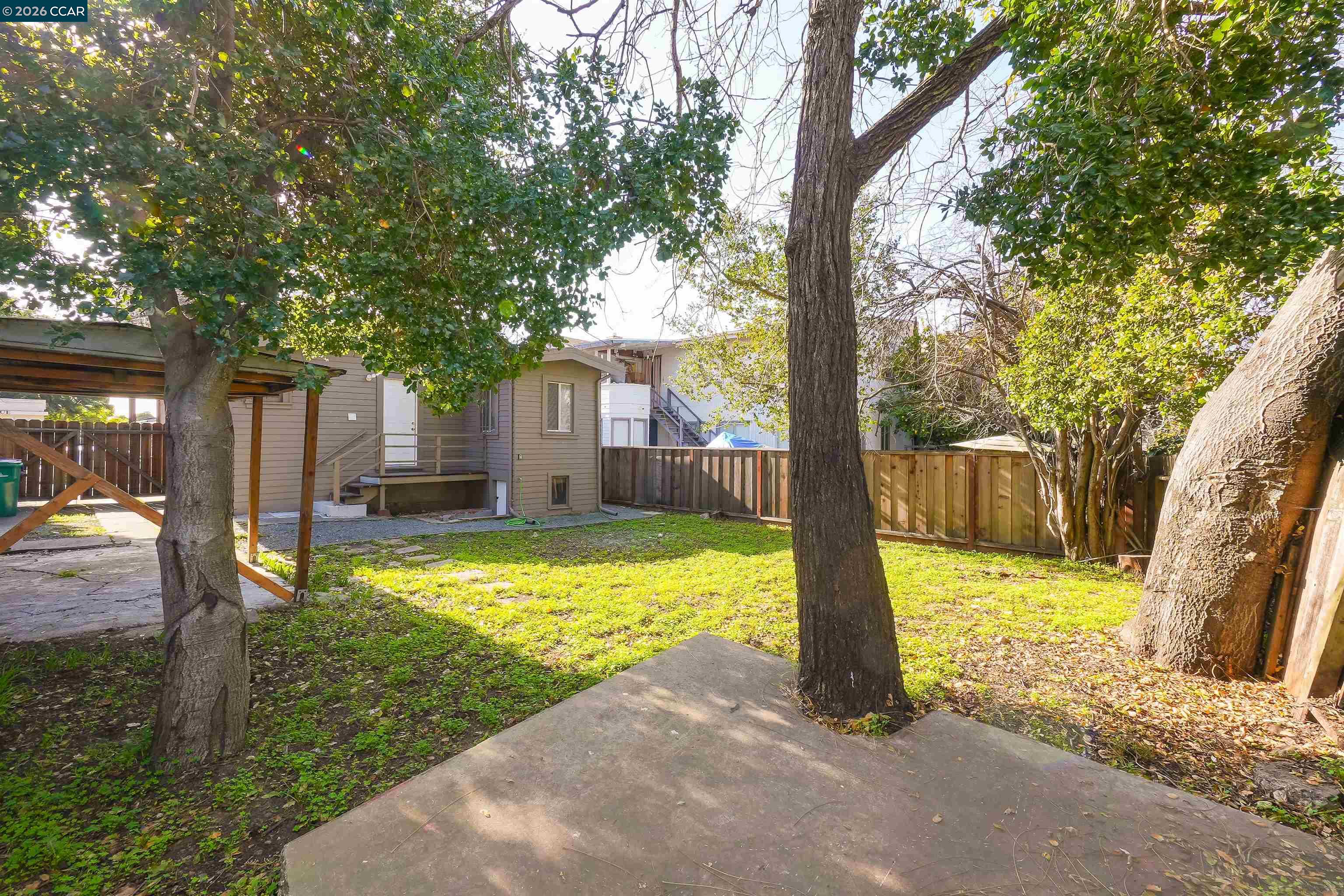 Detail Gallery Image 45 of 48 For 2596 Macarthur Blvd, Oakland,  CA 94602 - 2 Beds | 1 Baths