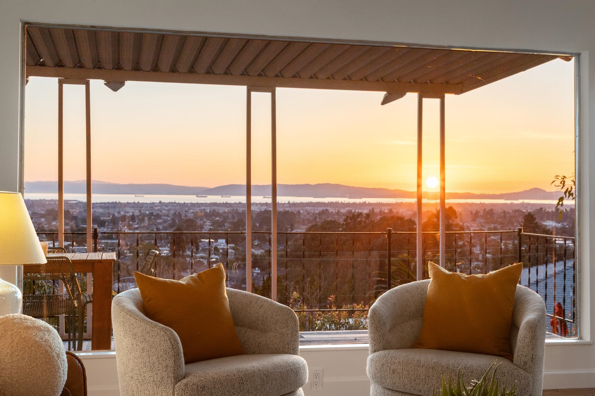 Detail Gallery Image 13 of 59 For 3363 Kiwanis St, Oakland,  CA 94602 - 2 Beds | 1 Baths