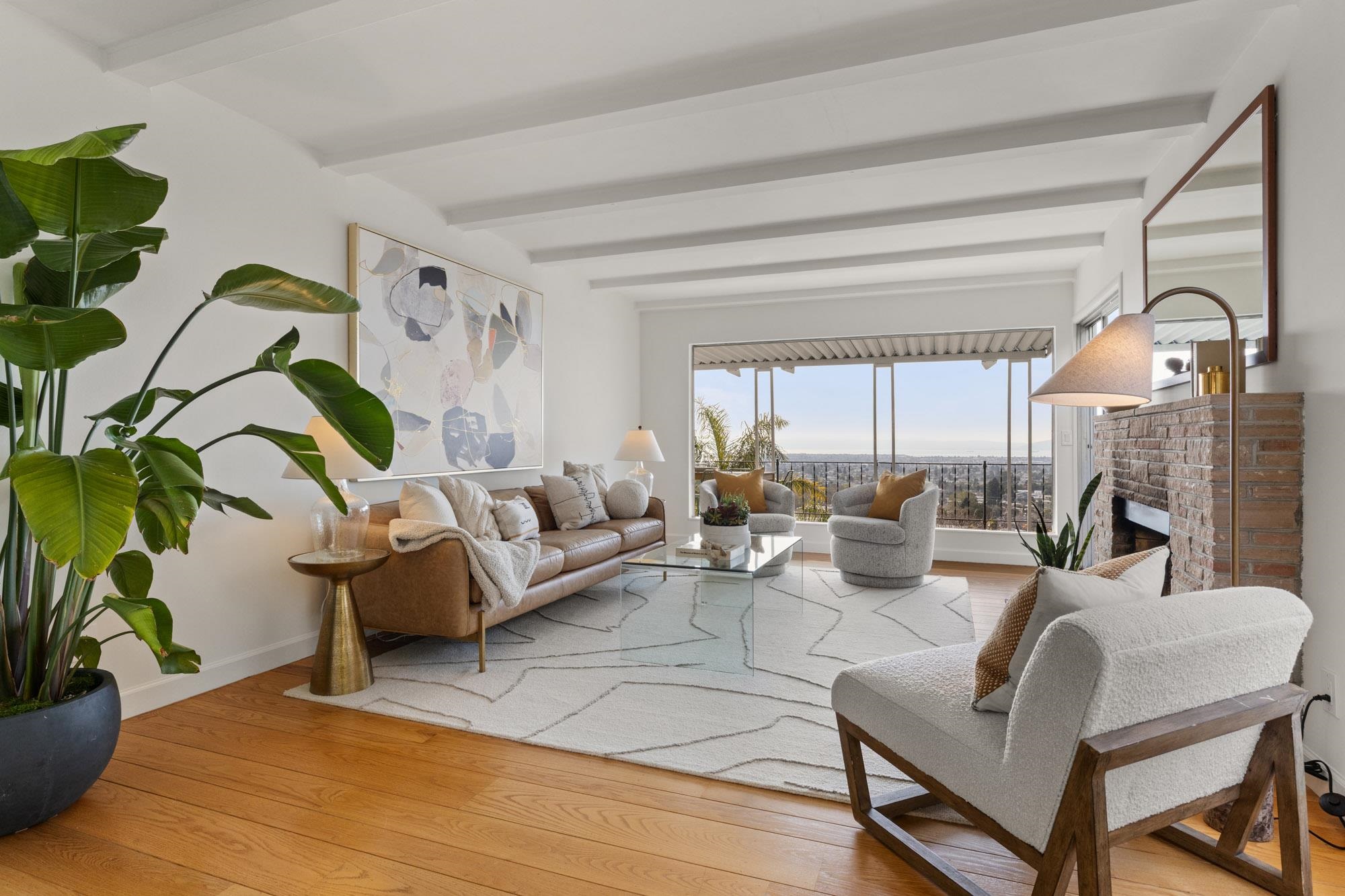 Detail Gallery Image 5 of 59 For 3363 Kiwanis St, Oakland,  CA 94602 - 2 Beds | 1 Baths