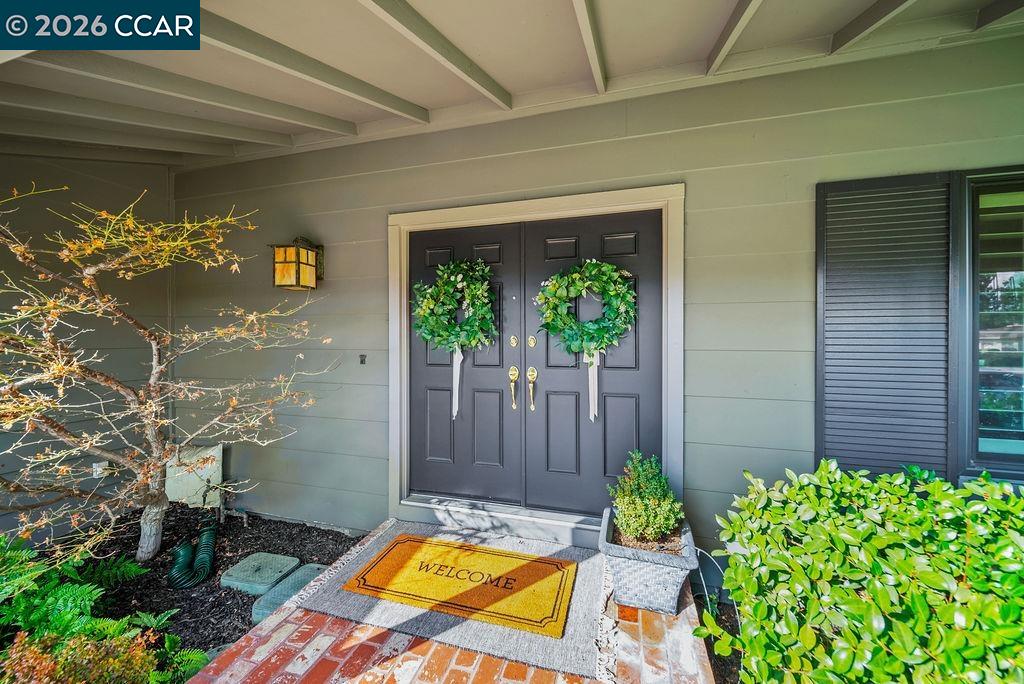 Detail Gallery Image 4 of 45 For 901 Cheyenne Dr, Walnut Creek,  CA 94598 - 5 Beds | 2/1 Baths