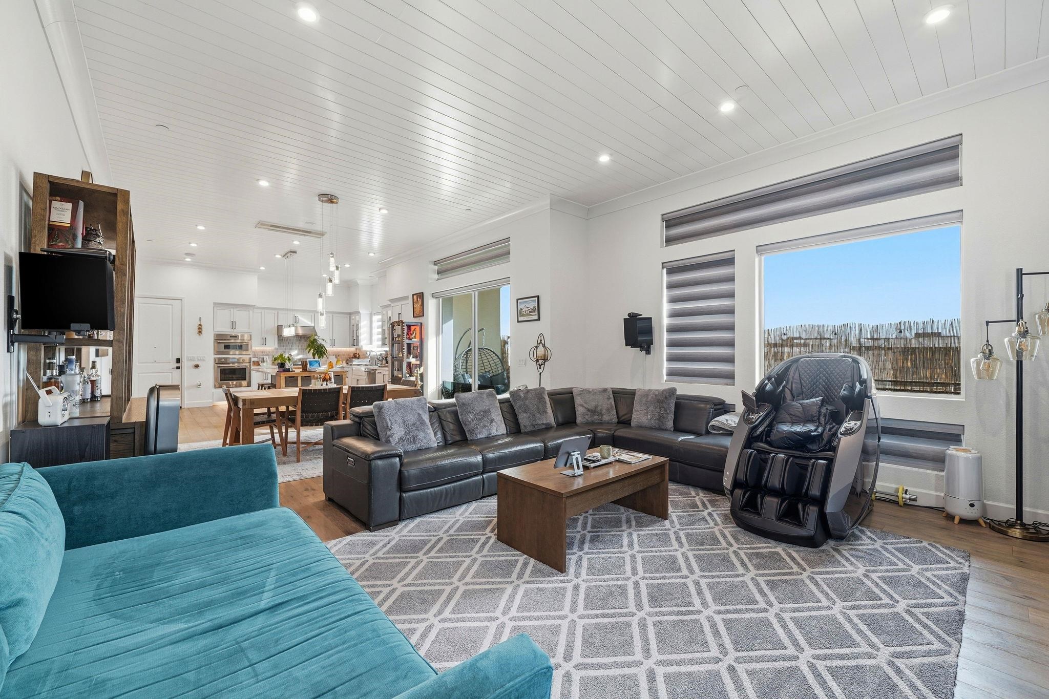 Detail Gallery Image 10 of 44 For 5728 Kemper Place #401,  Dublin,  CA 94568-5555 - 3 Beds | 2 Baths