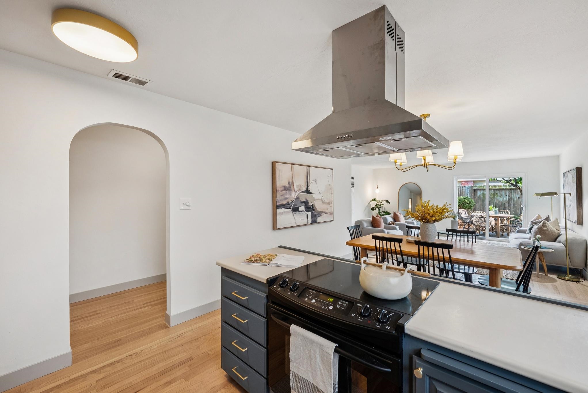 Detail Gallery Image 21 of 58 For 400 Harbor Light Rd, Alameda,  CA 94501 - 4 Beds | 3 Baths