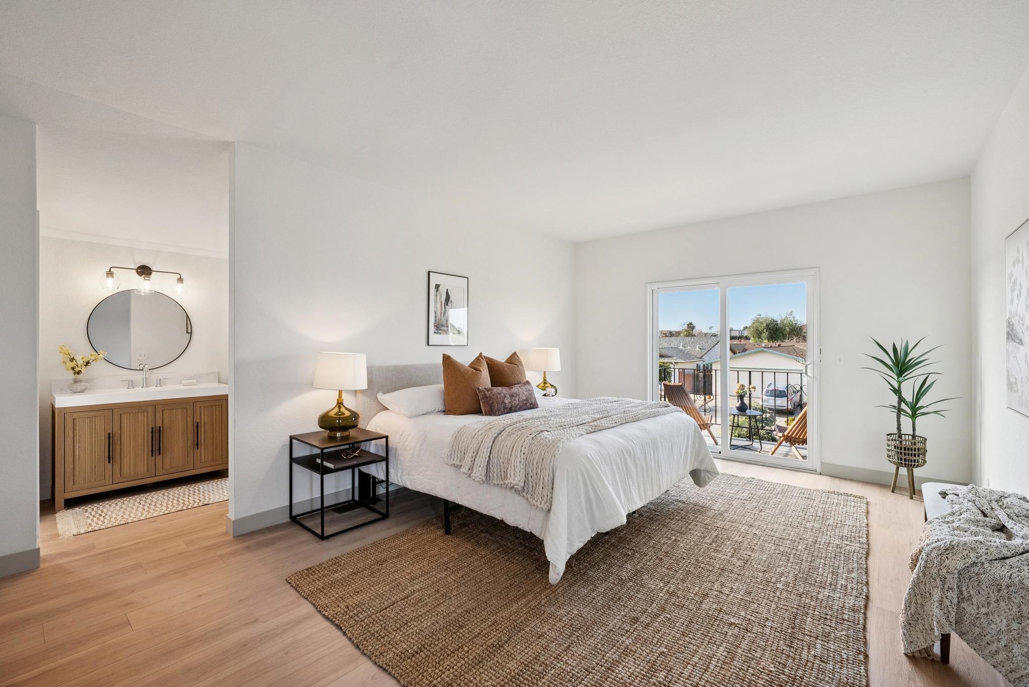 Detail Gallery Image 34 of 58 For 400 Harbor Light Rd, Alameda,  CA 94501 - 4 Beds | 3 Baths