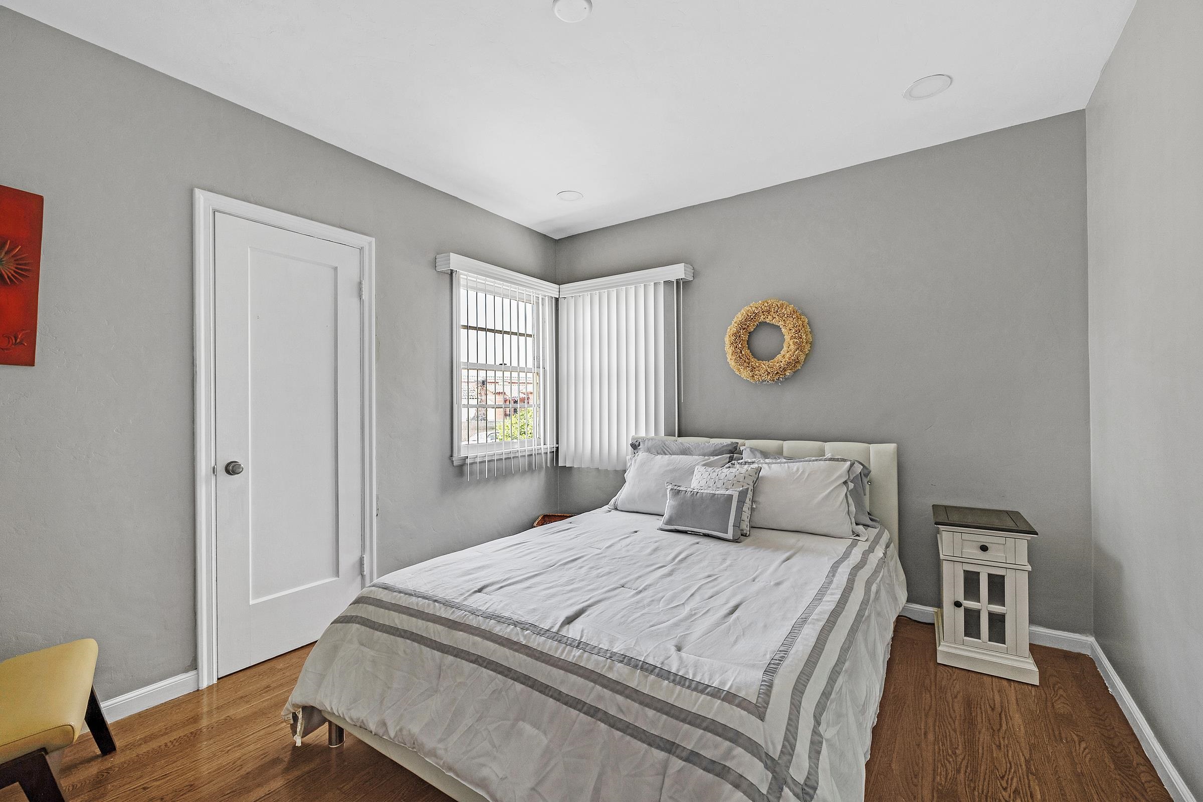 Detail Gallery Image 27 of 27 For 5707 Carberry Ave, Oakland,  CA 94609 - – Beds | – Baths