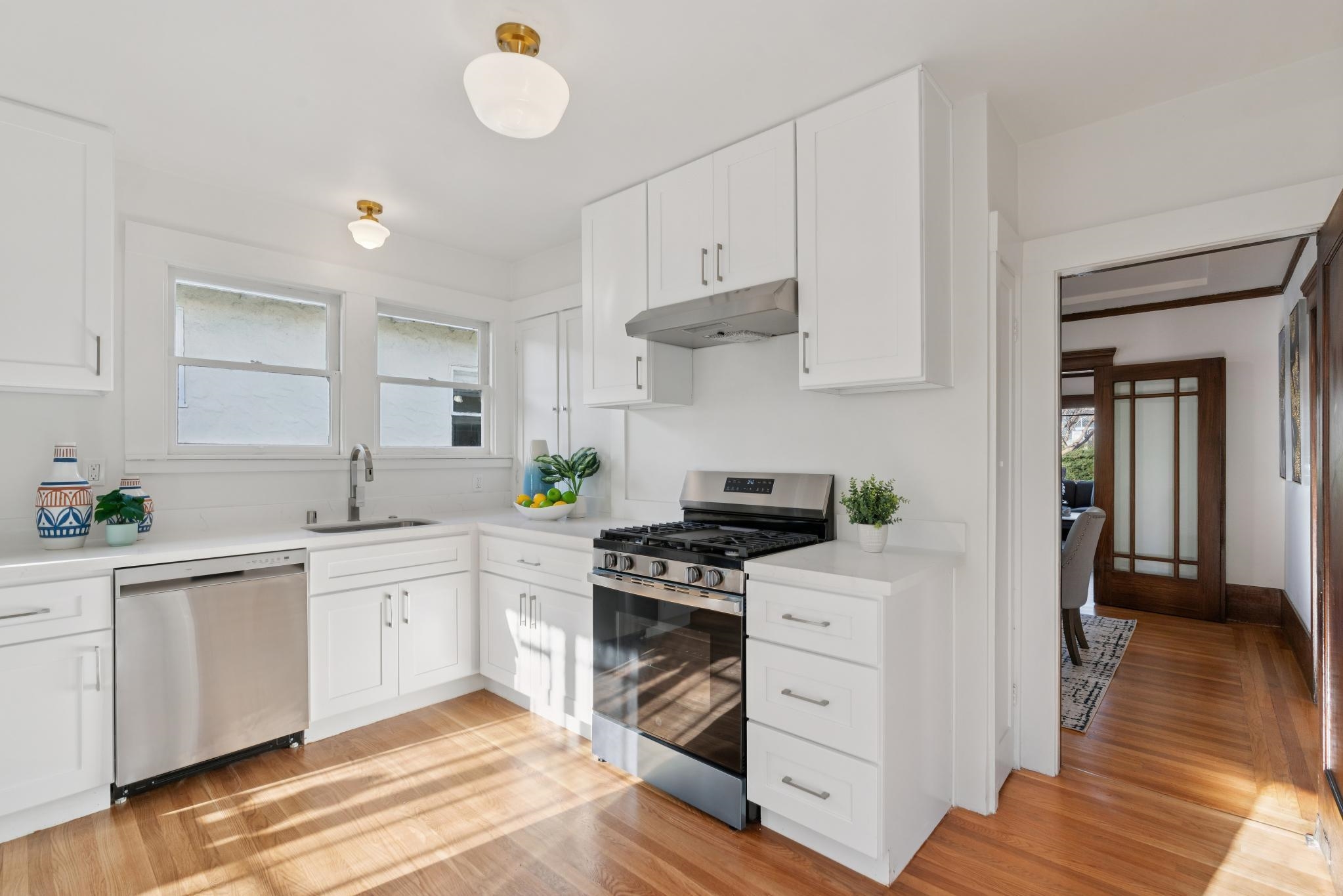 Detail Gallery Image 18 of 39 For 2457 Scenic Ave, Oakland,  CA 94602 - 2 Beds | 1 Baths