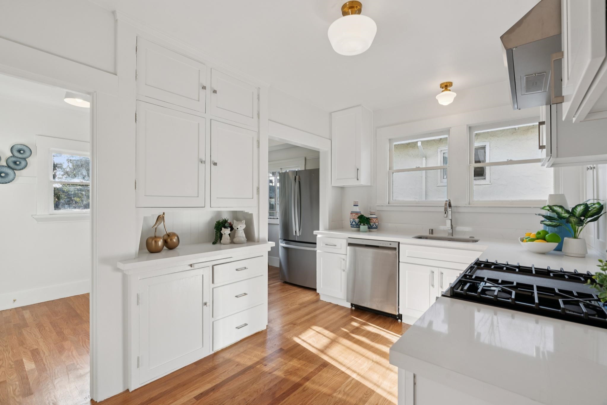 Detail Gallery Image 20 of 39 For 2457 Scenic Ave, Oakland,  CA 94602 - 2 Beds | 1 Baths