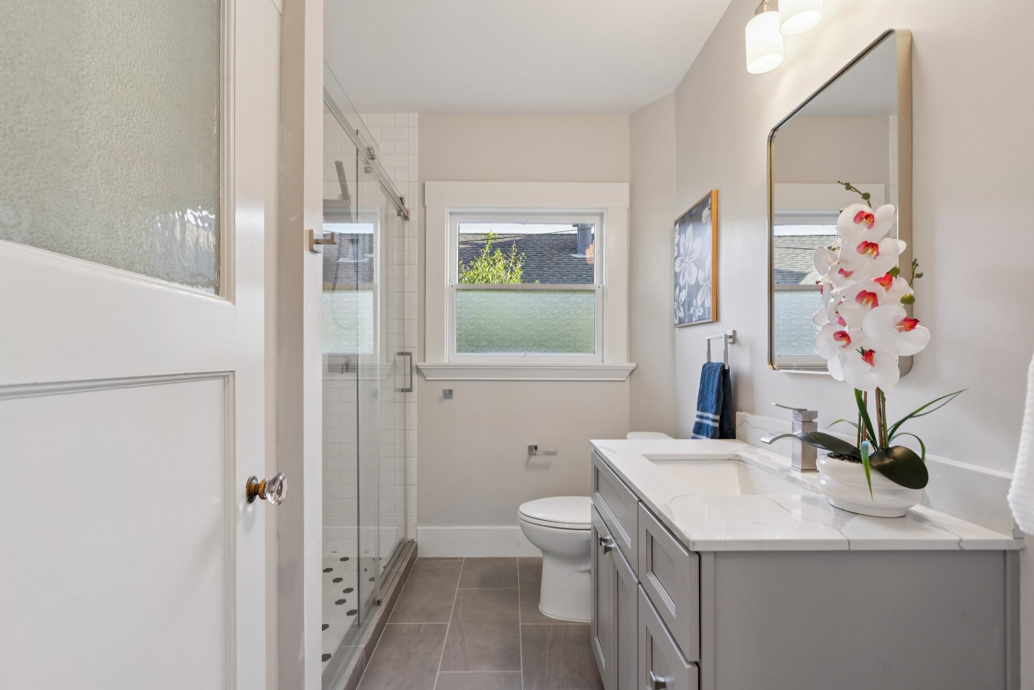 Detail Gallery Image 29 of 39 For 2457 Scenic Ave, Oakland,  CA 94602 - 2 Beds | 1 Baths