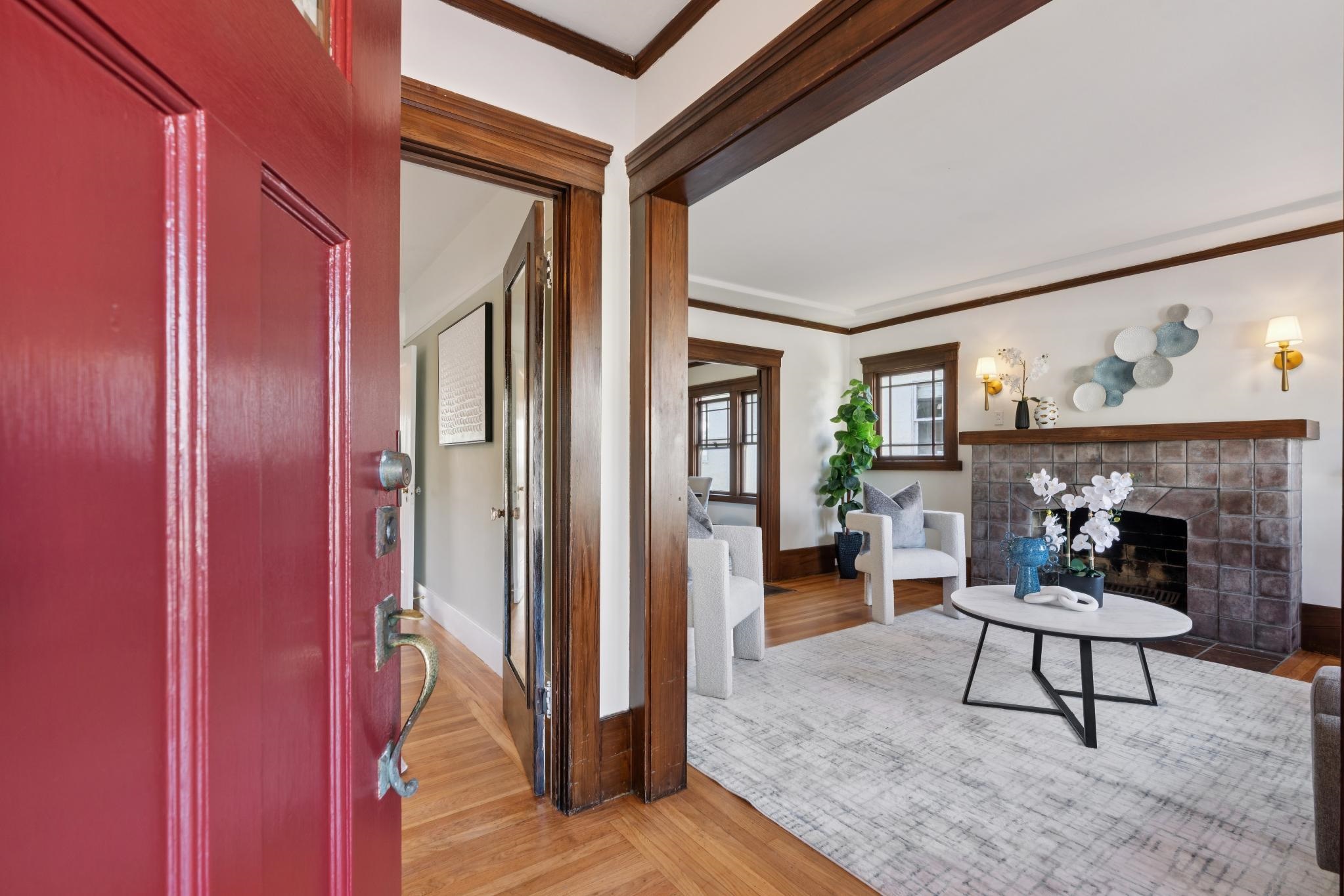 Detail Gallery Image 6 of 39 For 2457 Scenic Ave, Oakland,  CA 94602 - 2 Beds | 1 Baths