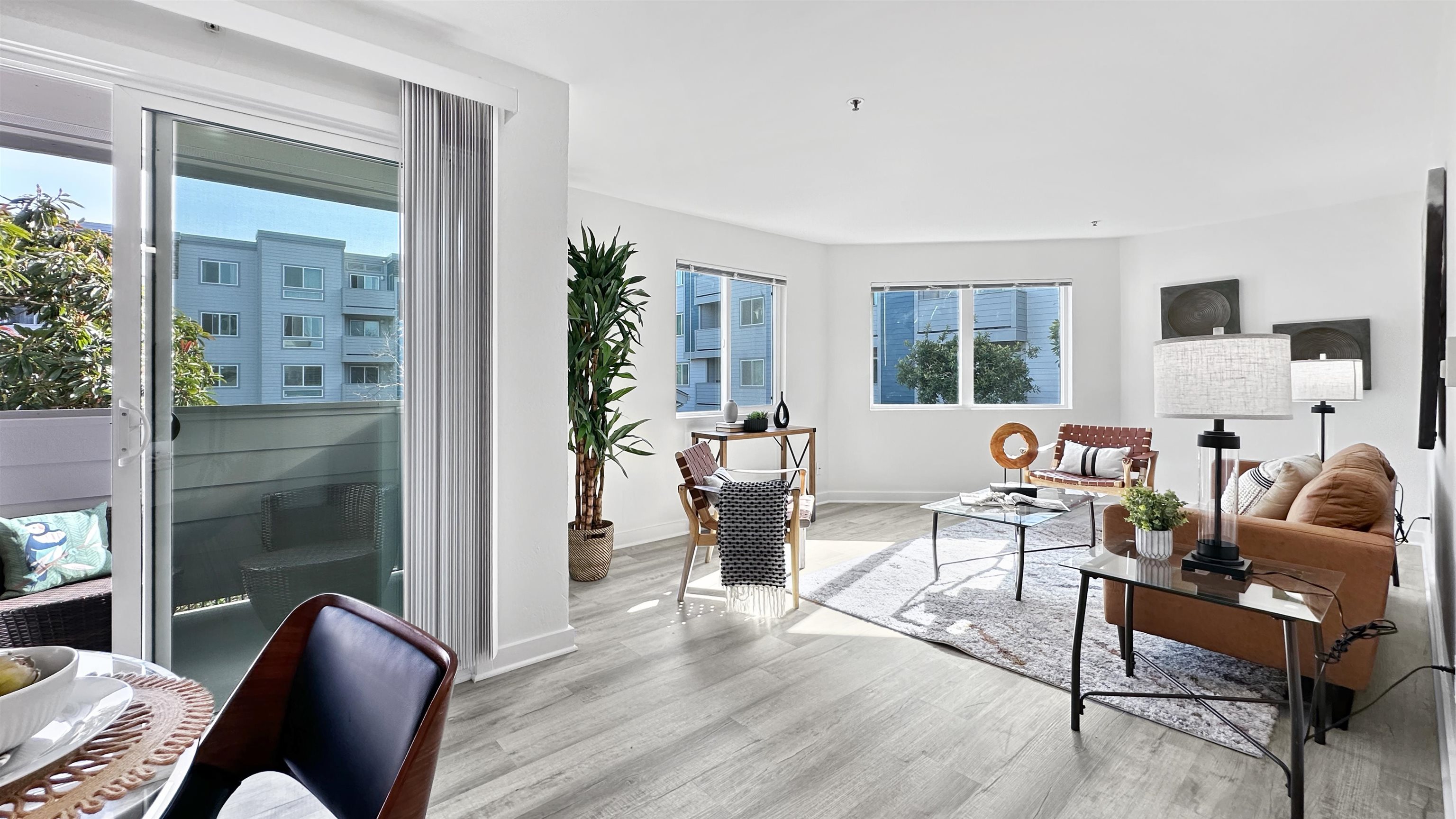 Photo #3: 41122578 Listing: Photo #3