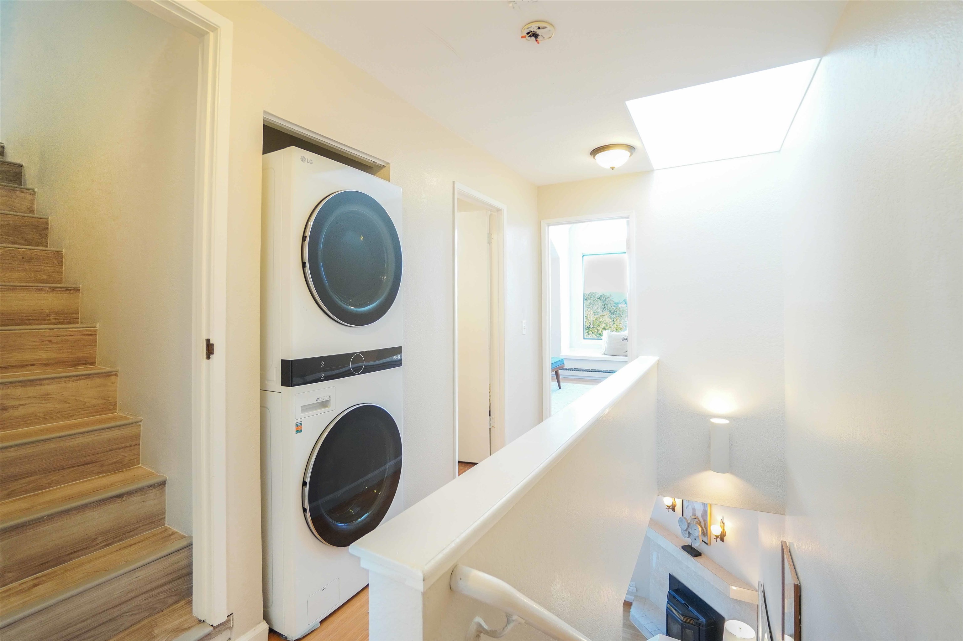 Detail Gallery Image 27 of 49 For 123 Buckelew St, Sausalito,  CA 94965 - 3 Beds | 2/1 Baths