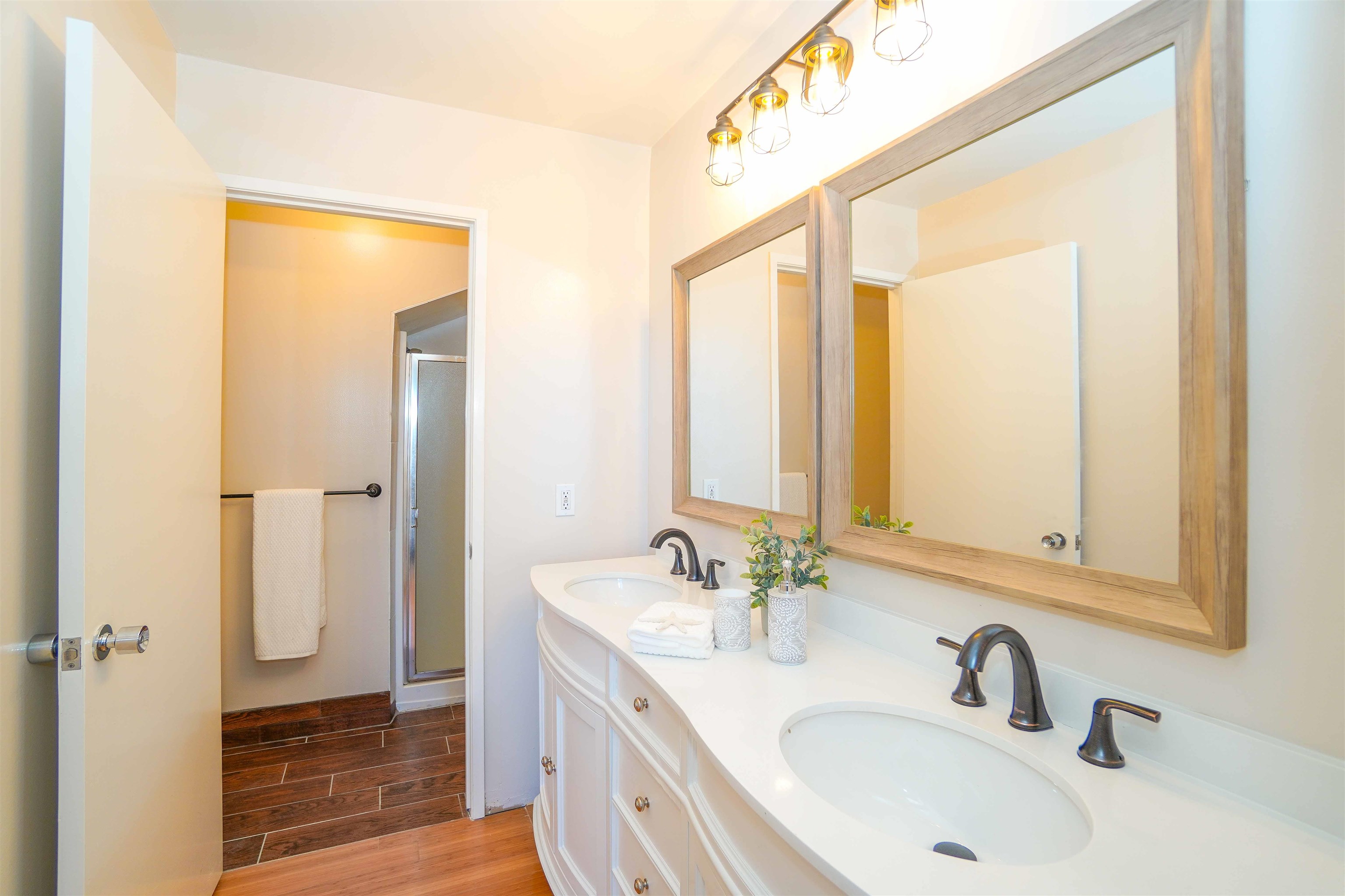 Detail Gallery Image 35 of 49 For 123 Buckelew St, Sausalito,  CA 94965 - 3 Beds | 2/1 Baths