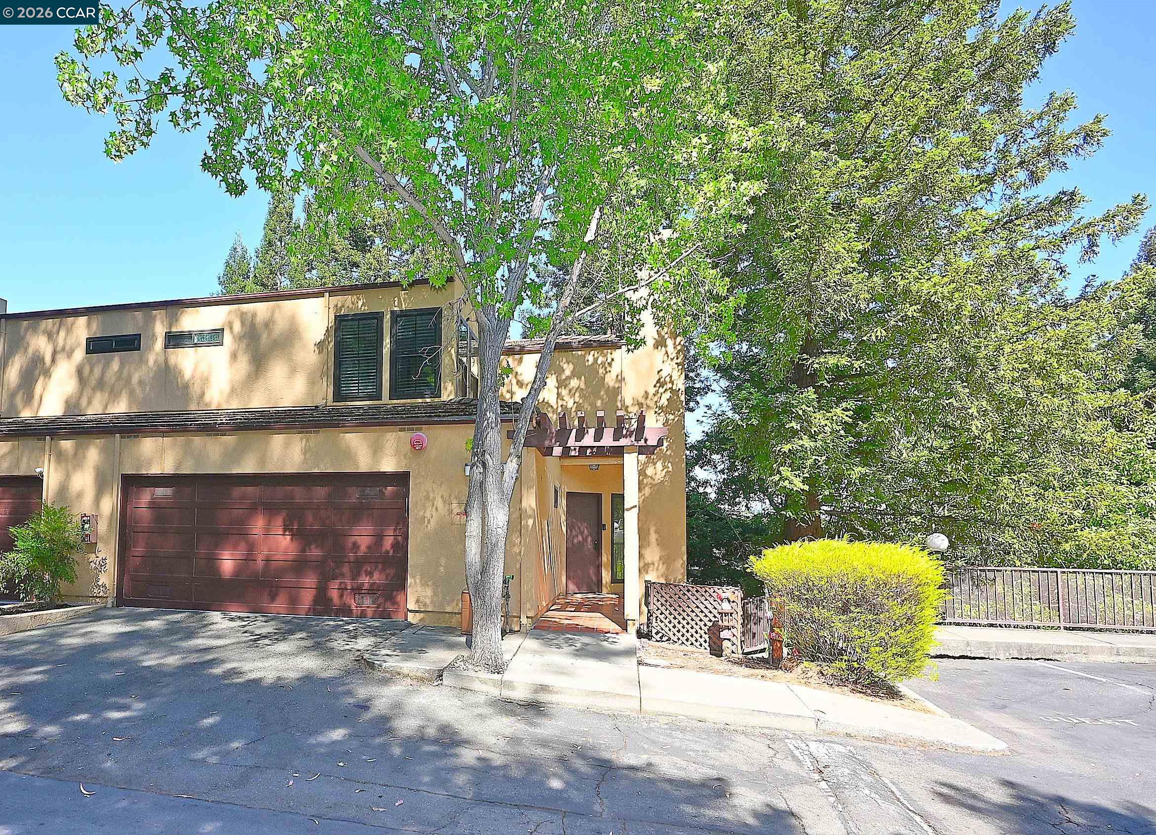 Detail Gallery Image 2 of 40 For 3279 Mt Diablo Court #13,  Lafayette,  CA 94549 - 3 Beds | 3/1 Baths