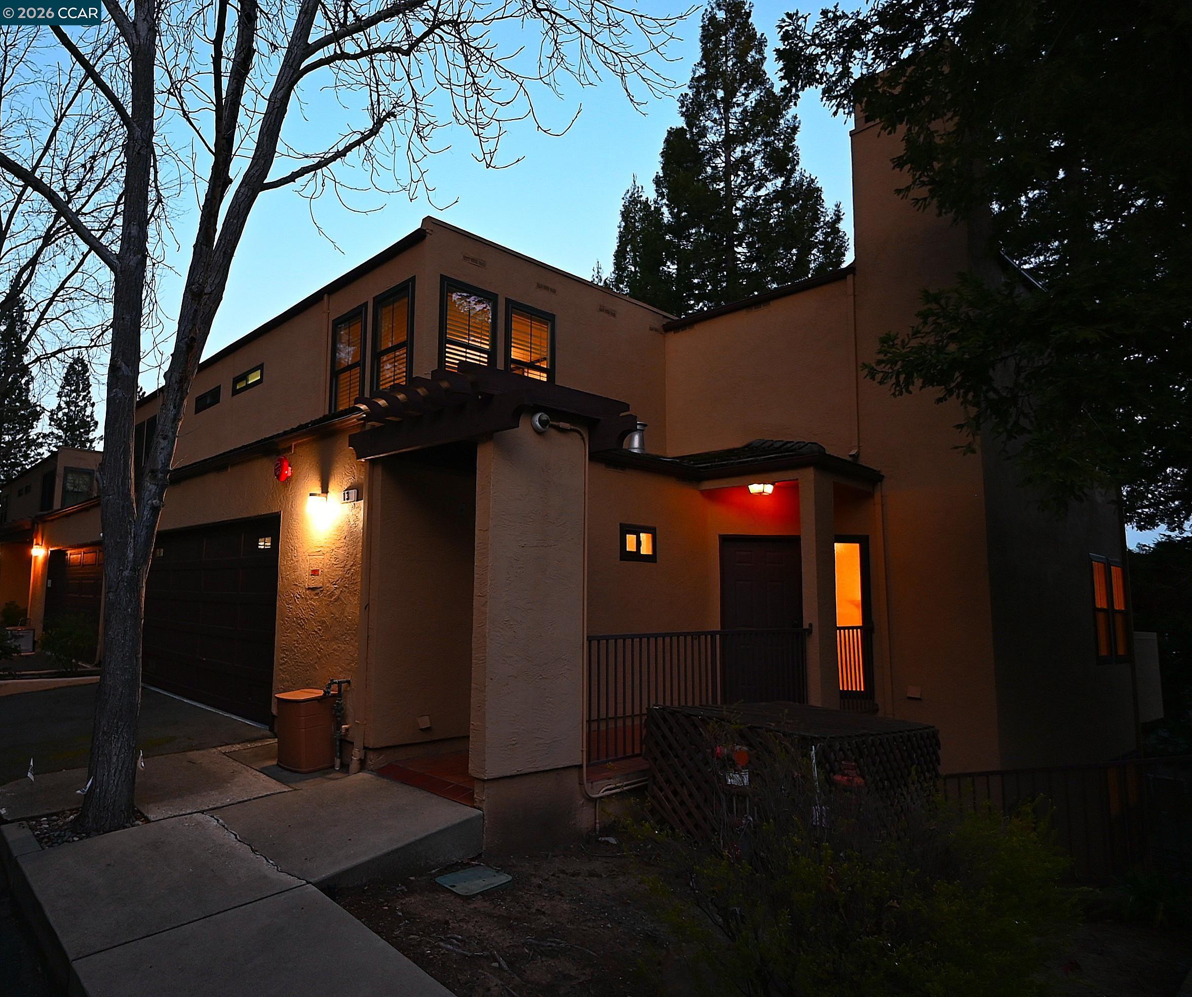 Detail Gallery Image 3 of 39 For 3279 Mt Diablo Court #13,  Lafayette,  CA 94549 - 3 Beds | 3/1 Baths