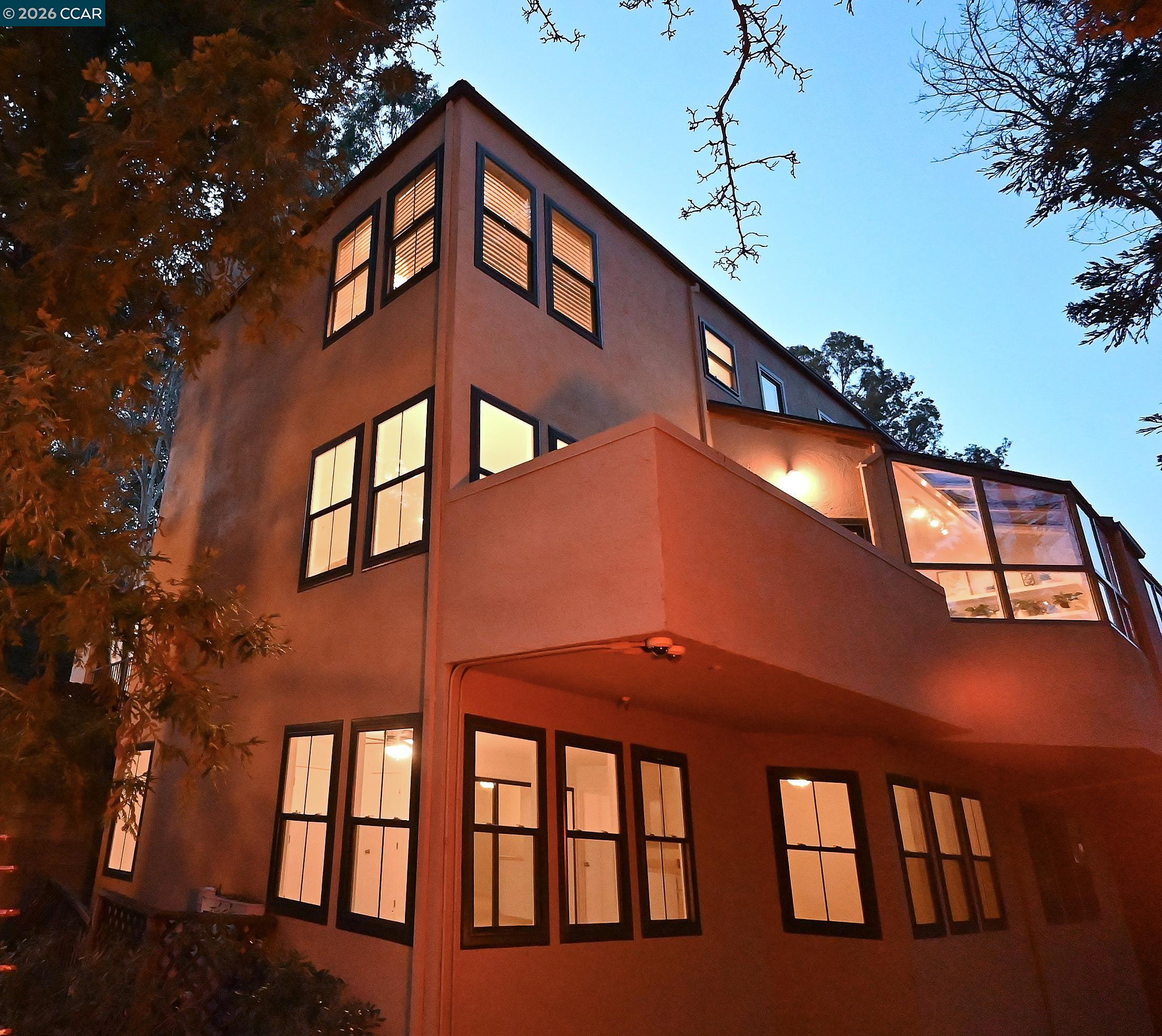 Detail Gallery Image 5 of 40 For 3279 Mt Diablo Court #13,  Lafayette,  CA 94549 - 3 Beds | 3/1 Baths