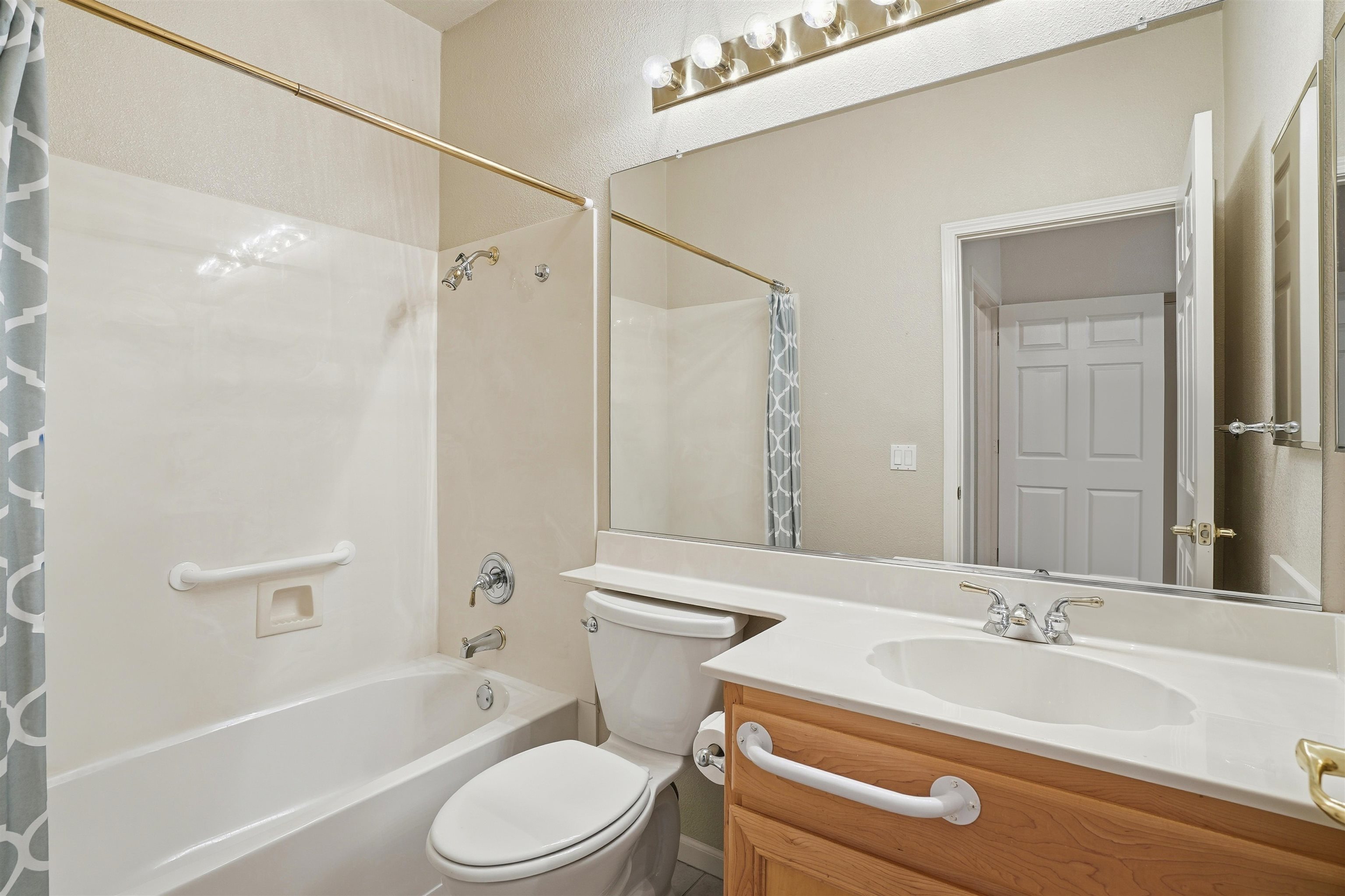 Detail Gallery Image 28 of 34 For 1036 Bismarck Ter, Brentwood,  CA 94513 - 2 Beds | 2/1 Baths