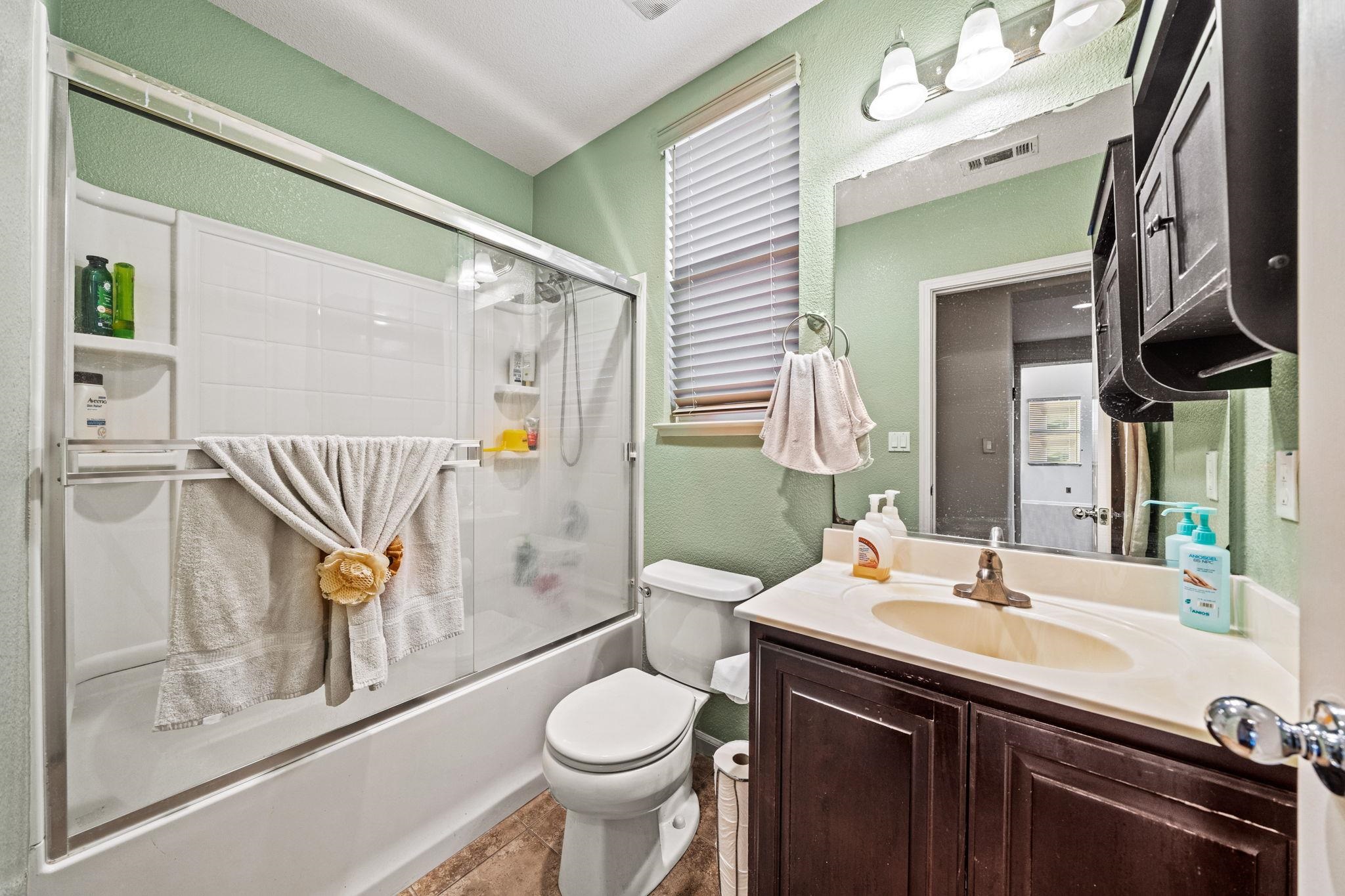 Detail Gallery Image 16 of 40 For 30 Renoir Ct, Oakley,  CA 94561 - 5 Beds | 3 Baths